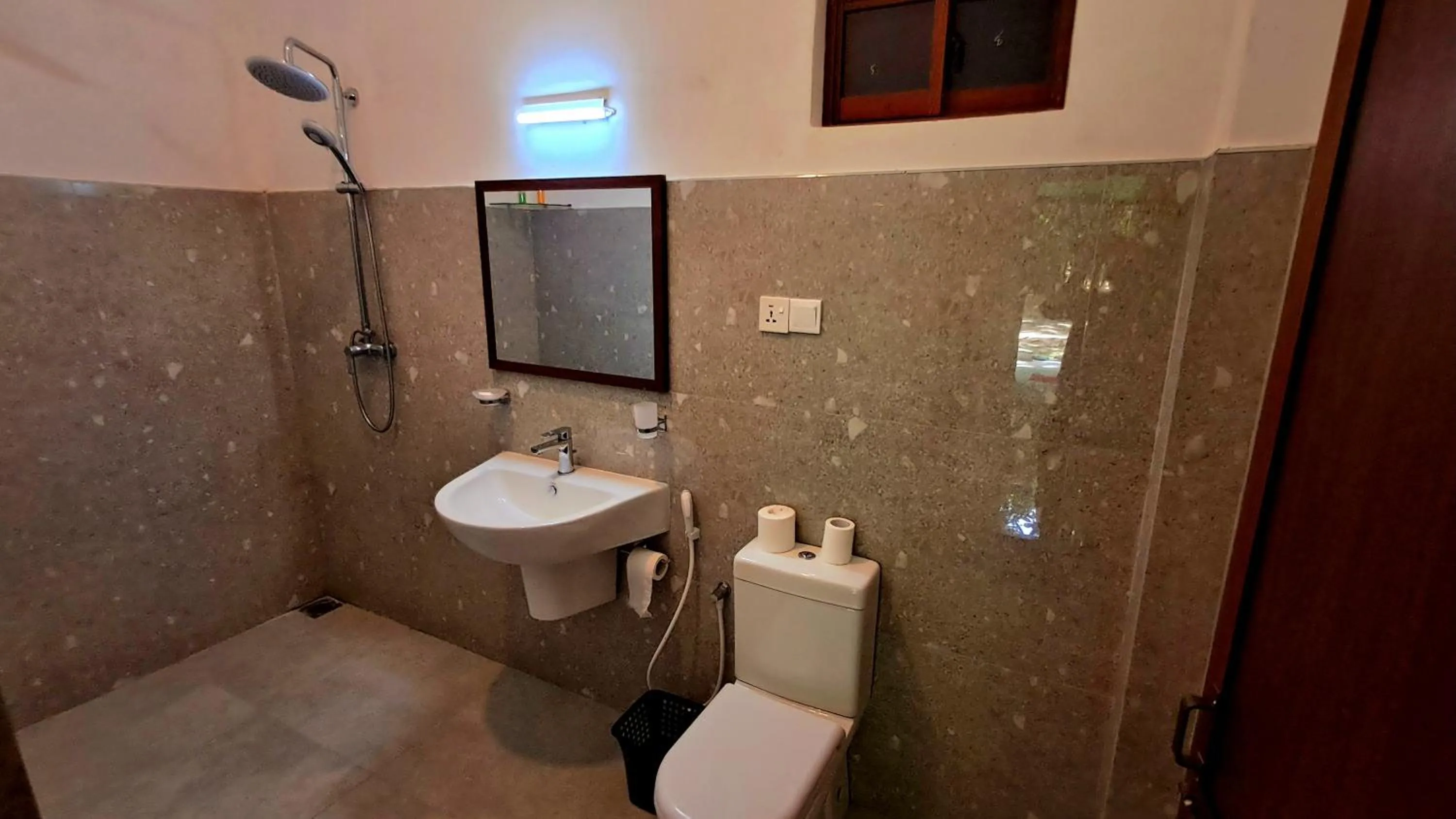 Bathroom in Jagabay Resort & Surfing School