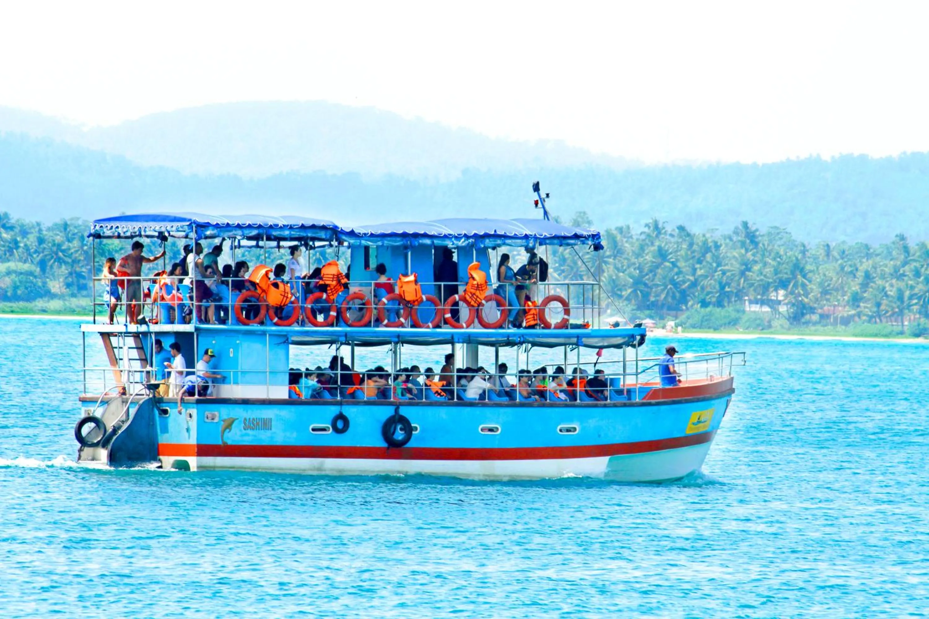 group of guests in Jagabay Resort & Surfing School