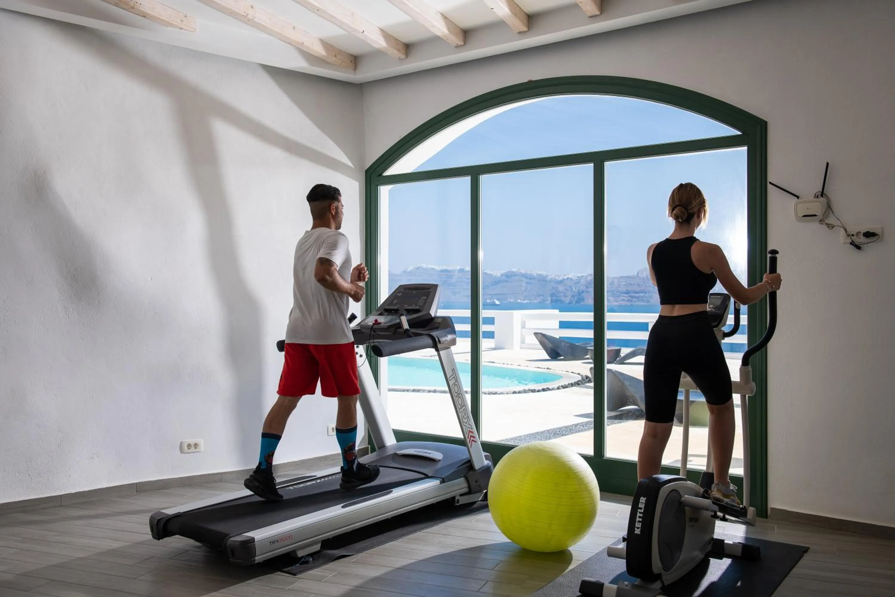 Fitness centre/facilities in Avant Garde Suites