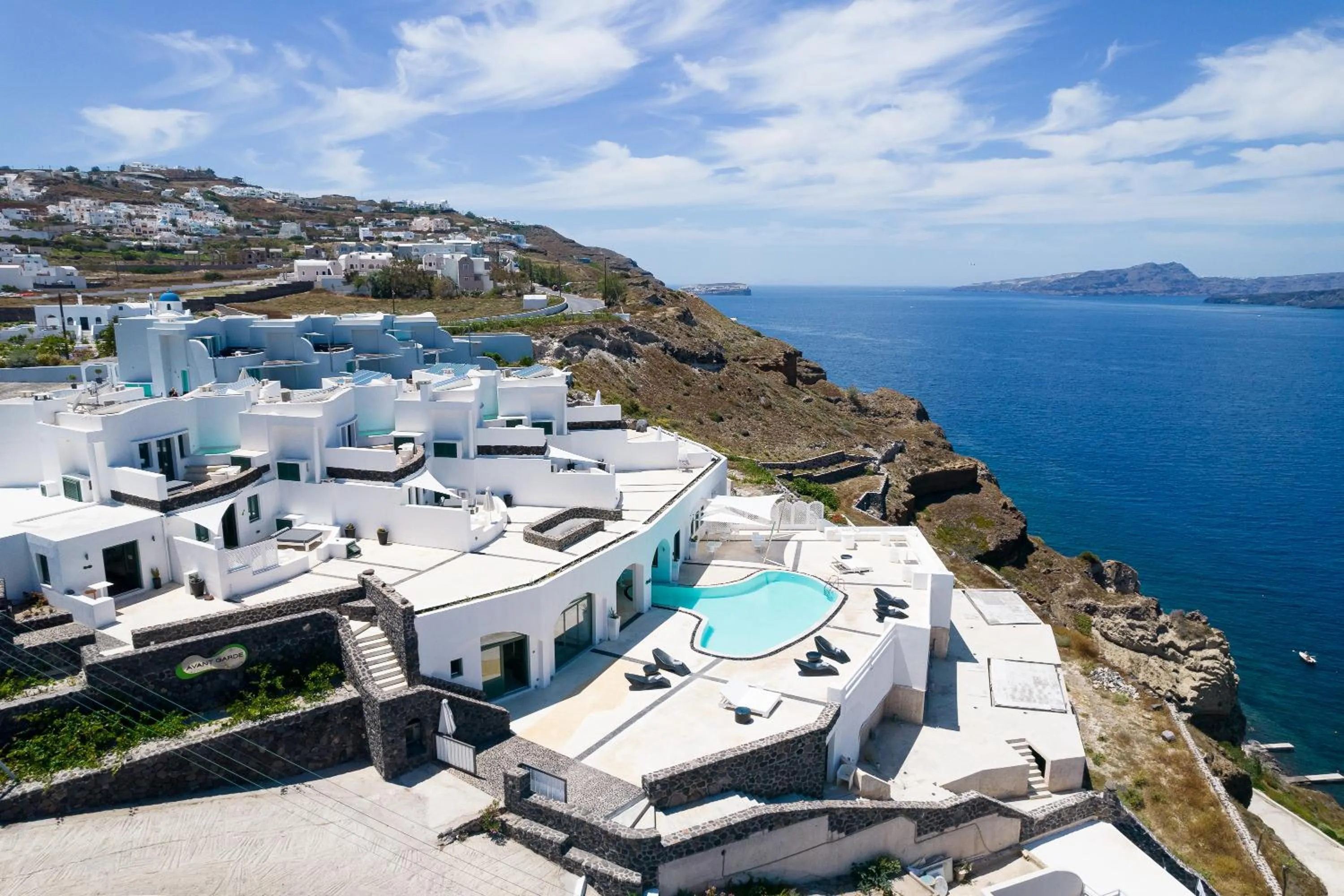 Property building in Avant Garde Suites