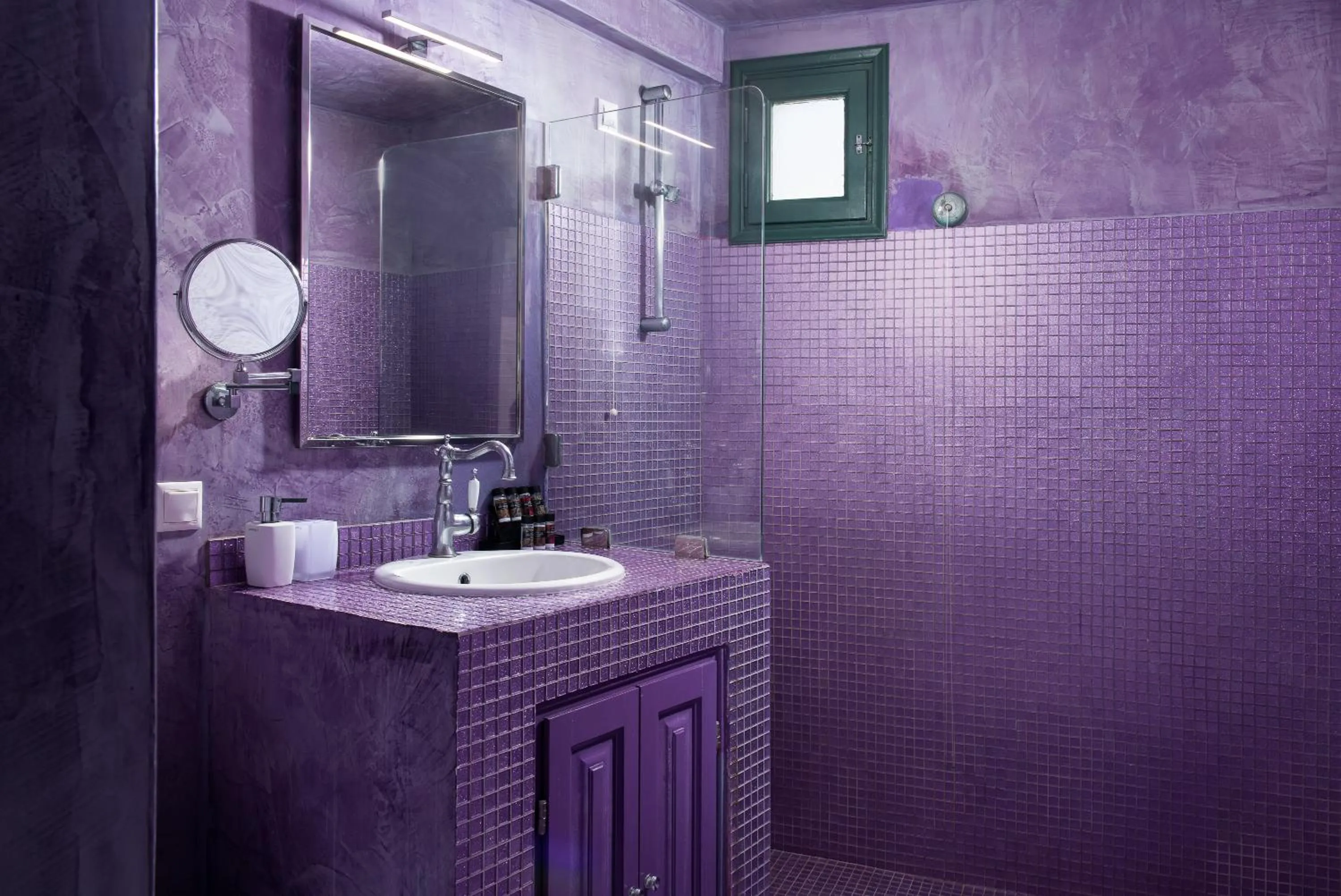 Bathroom in Avant Garde Suites