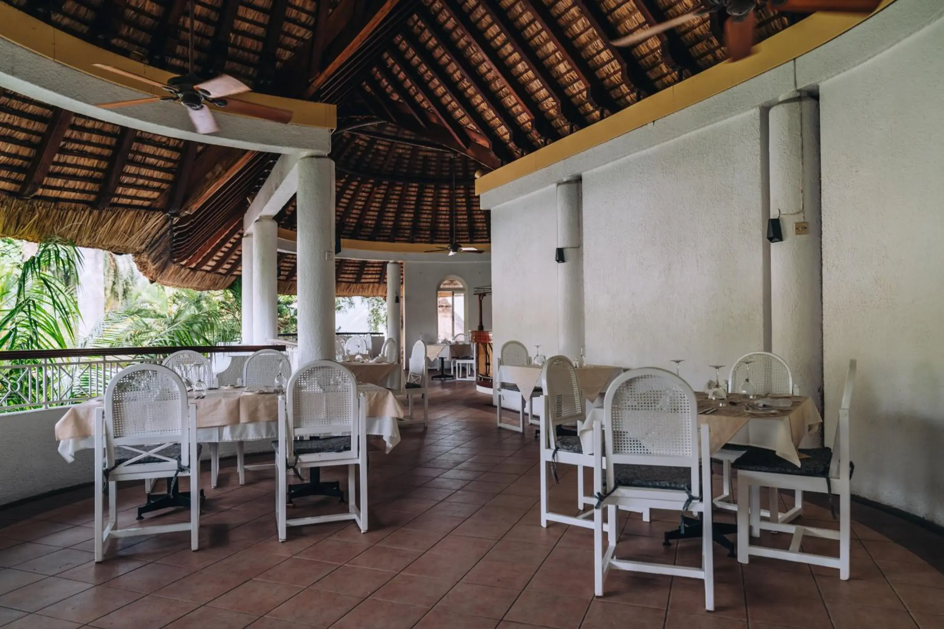 Restaurant/Places to Eat in Casuarina Resort & Spa