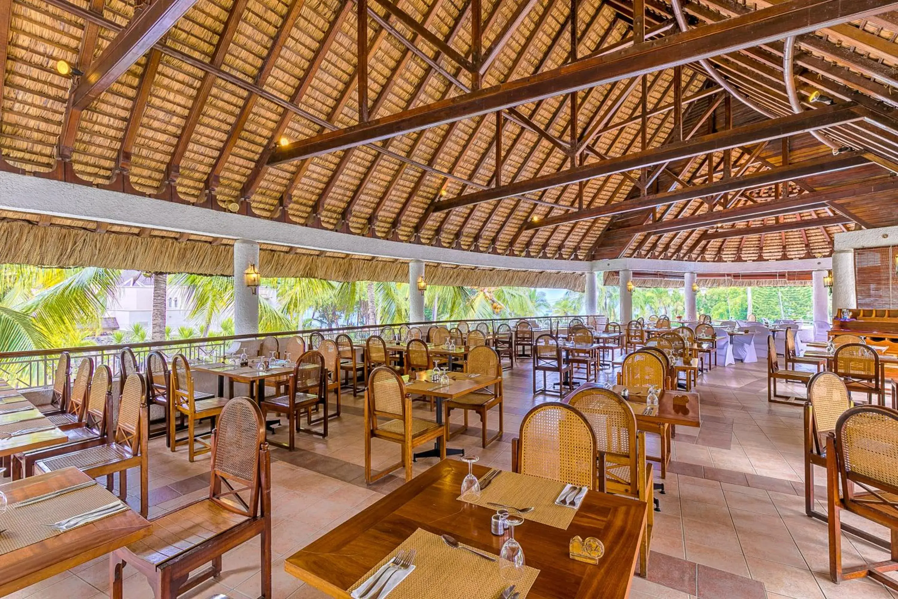 Restaurant/Places to Eat in Casuarina Resort & Spa