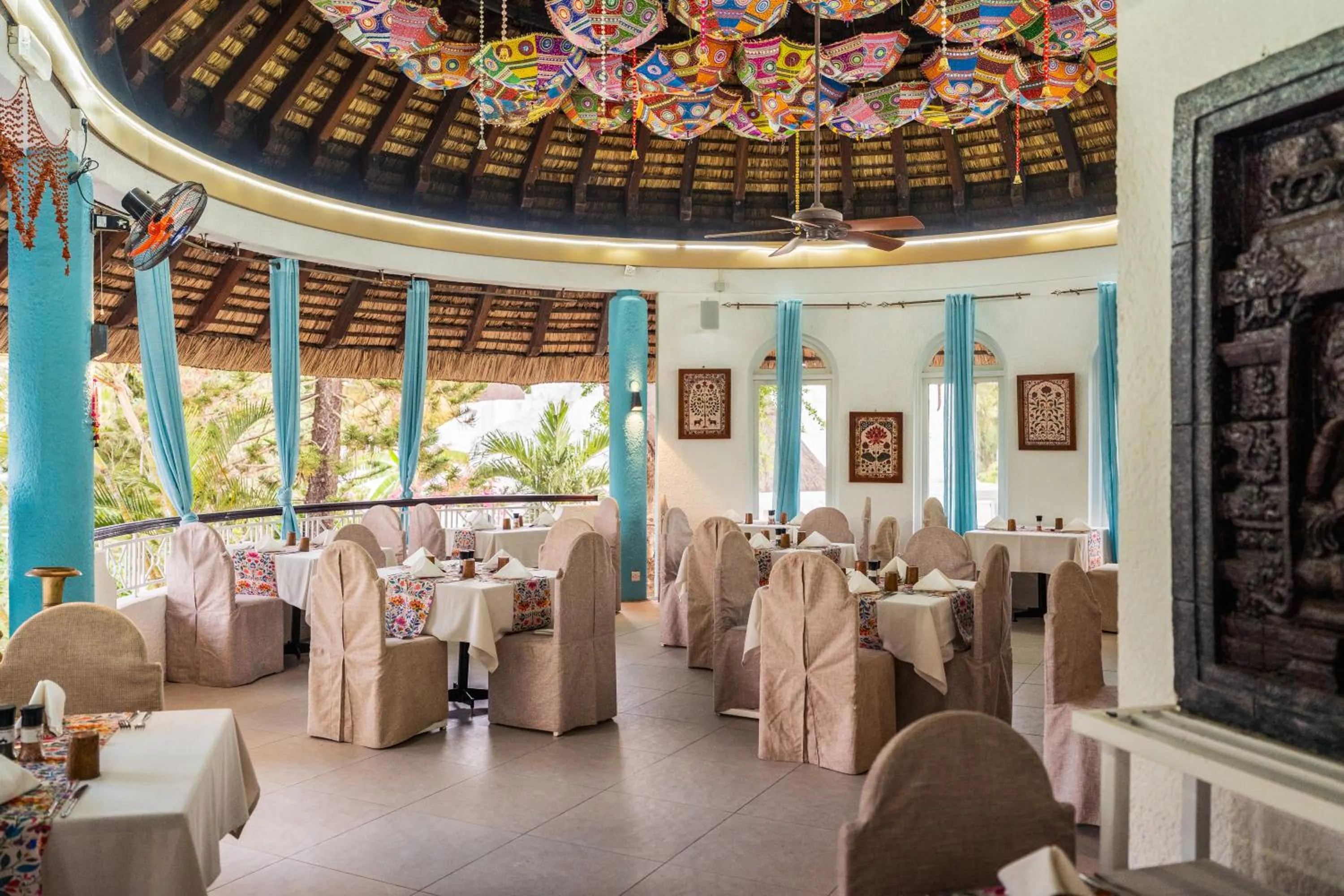 Restaurant/places to eat in Casuarina Resort and Spa