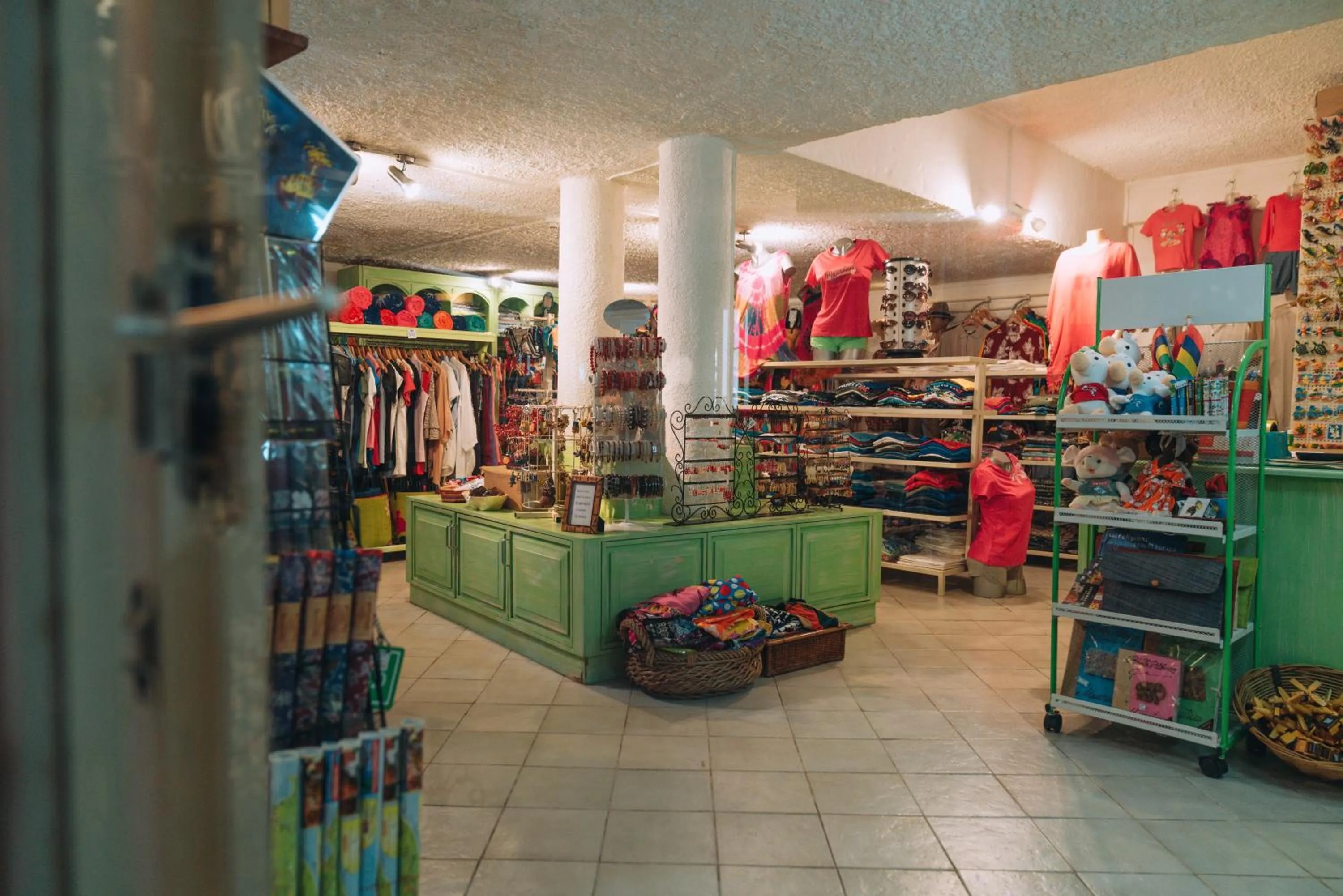 On-site shops in Casuarina Resort and Spa