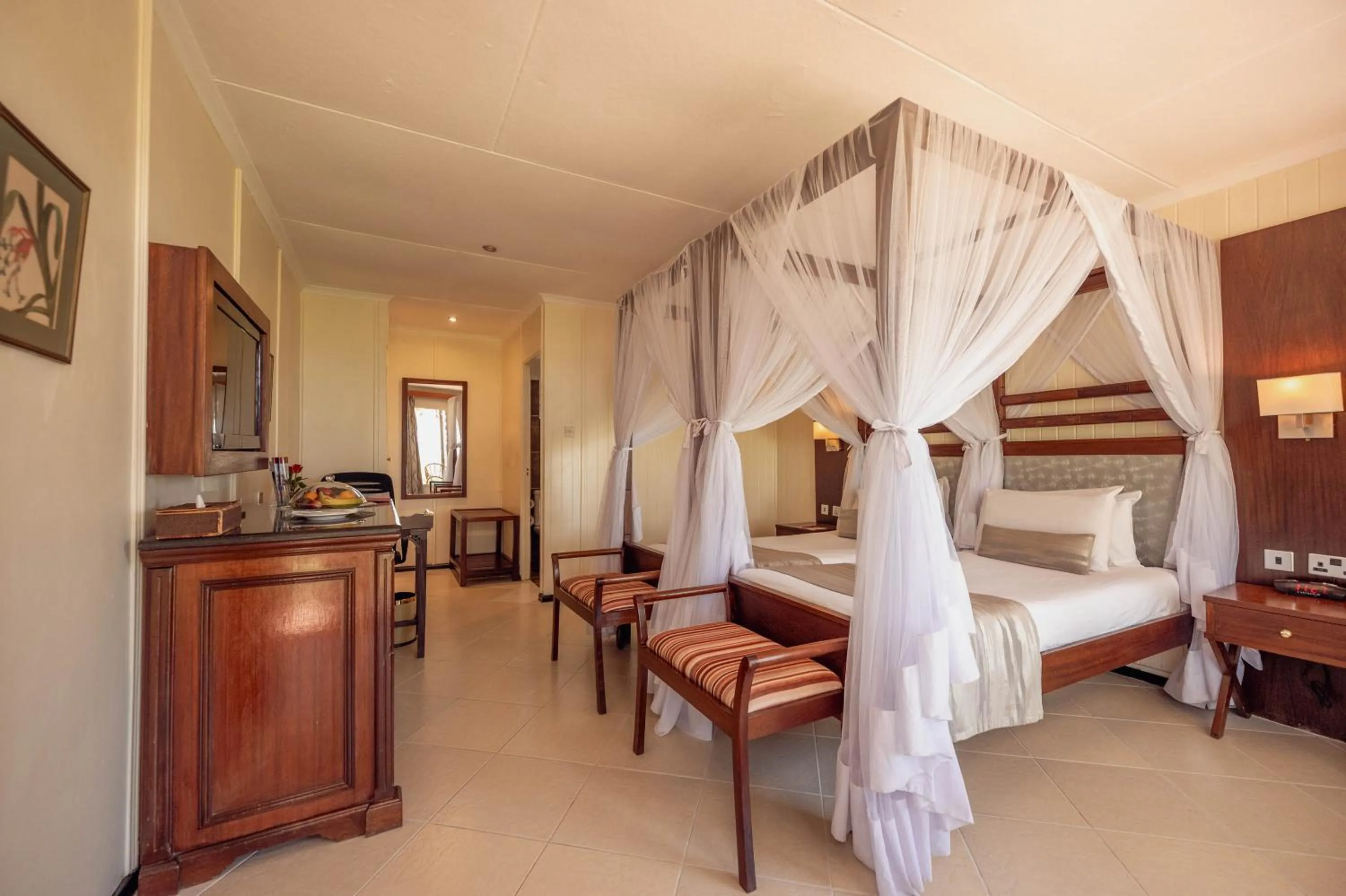 TV and multimedia, Bed in Muthu Lake Naivasha Country Club, Naivasha