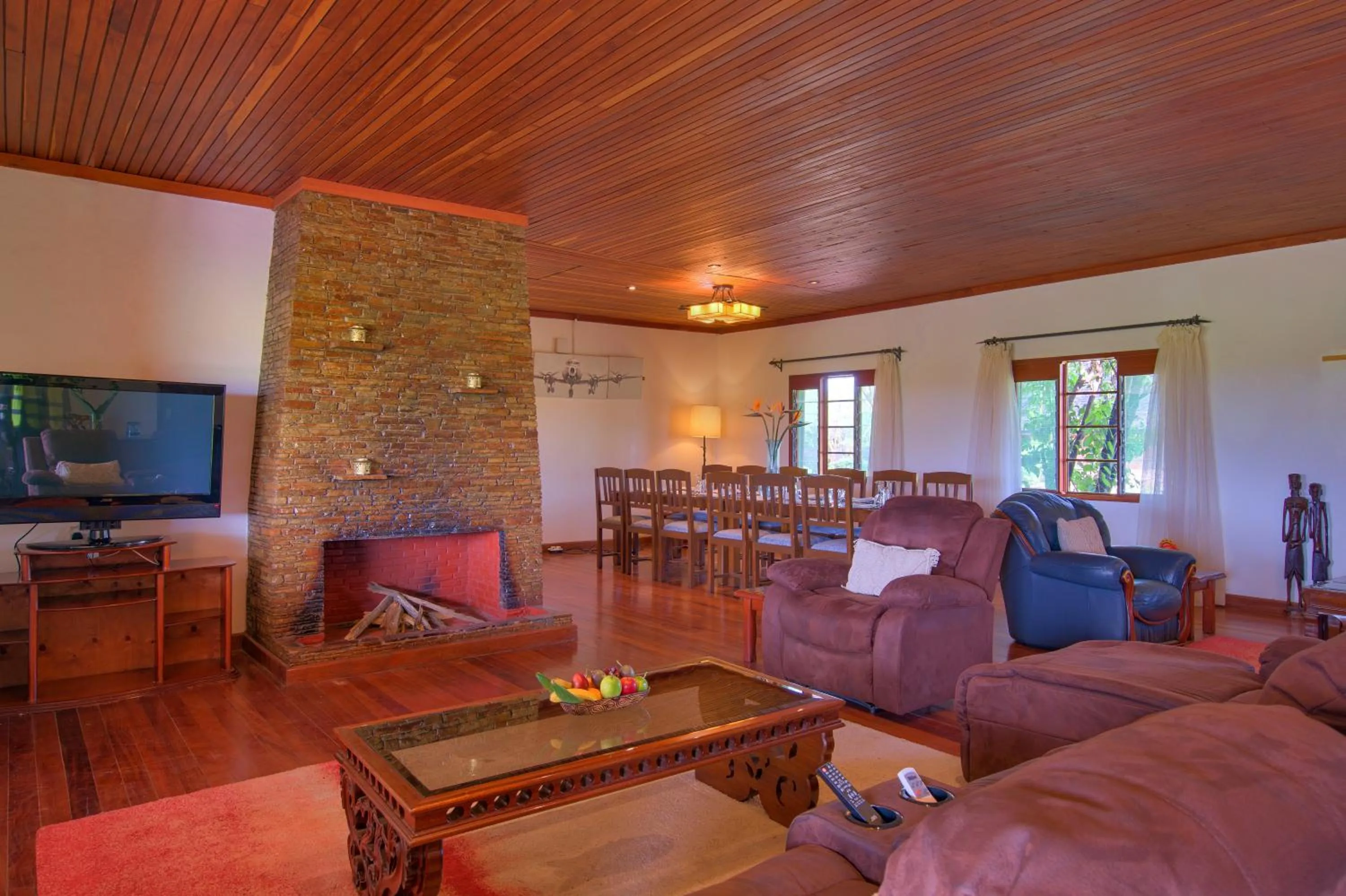 Communal lounge/ TV room in Muthu Keekorok Lodge, Maasai Mara, Narok