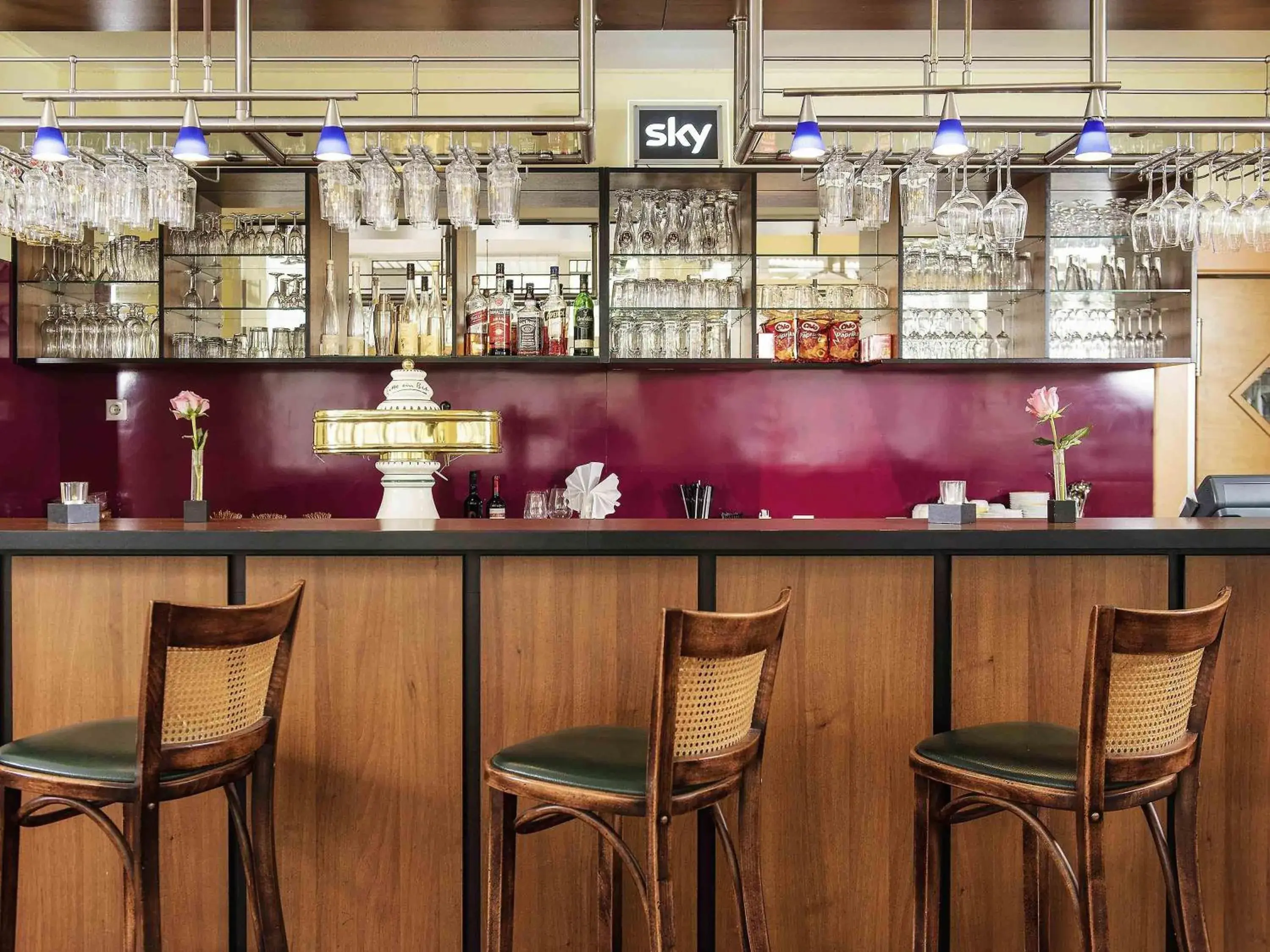 Lounge or bar in ibis Paderborn City Lounge or bar in ibis Paderborn City