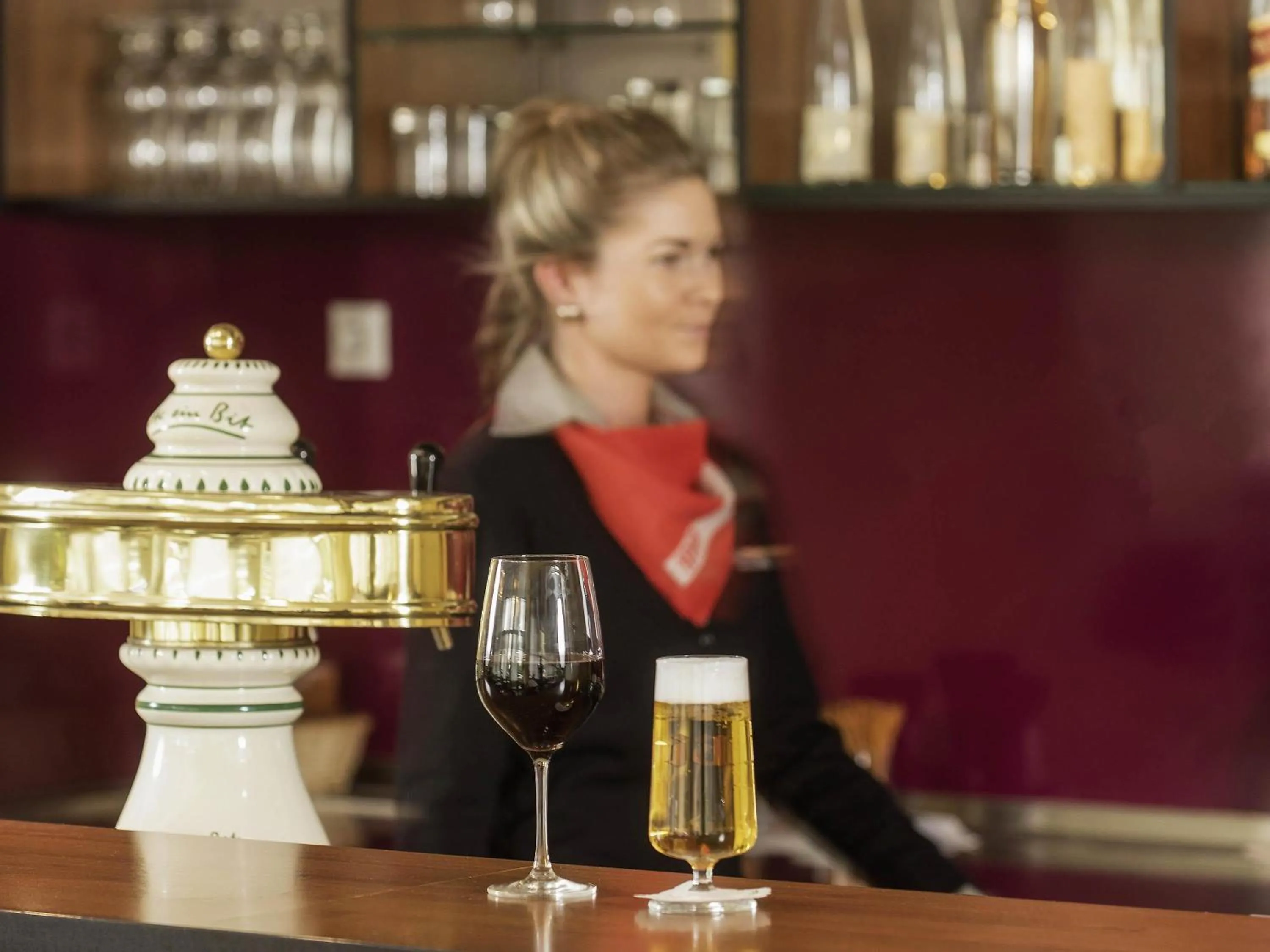 Lounge or bar in ibis Paderborn City