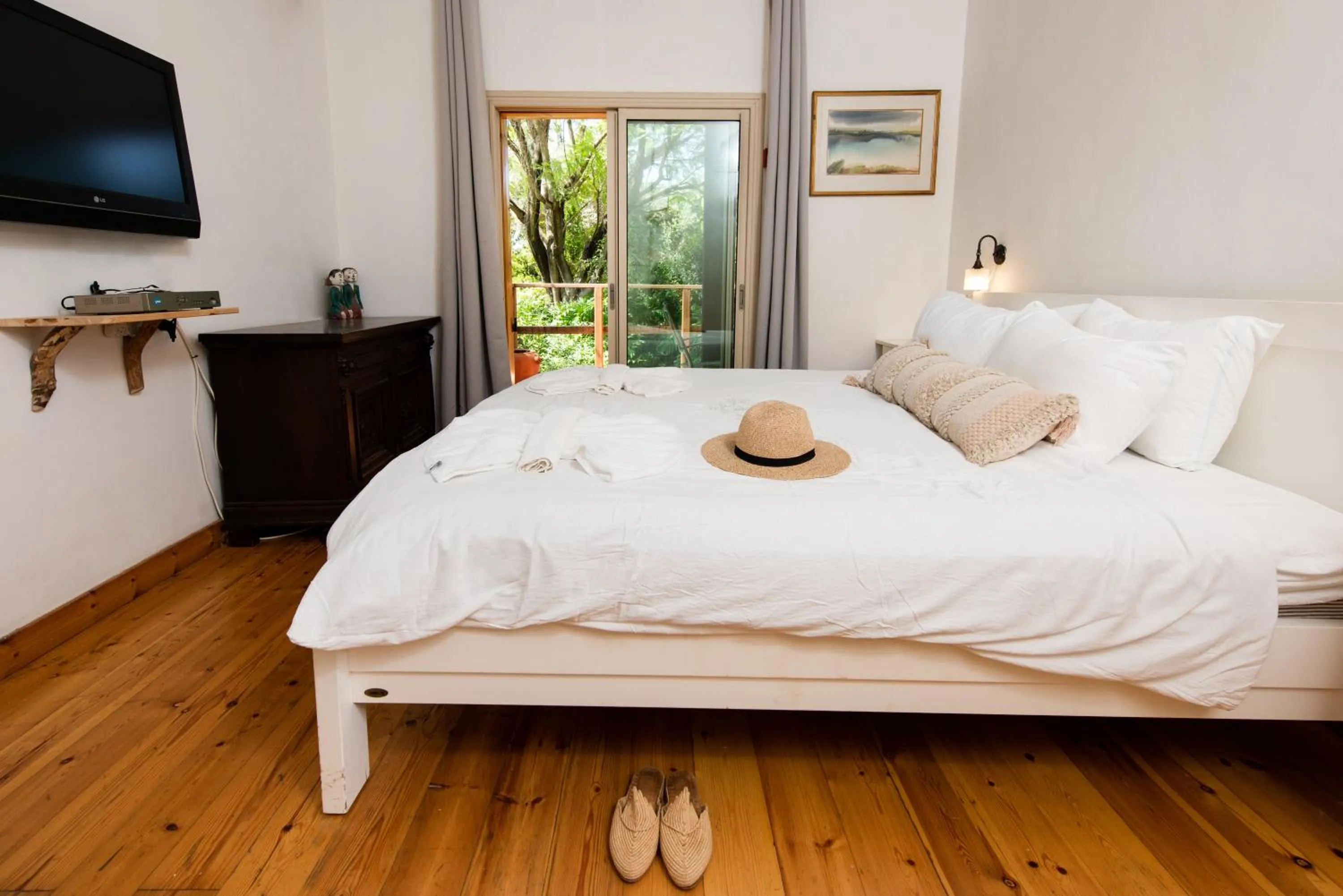 Bed in Vitrage Holiday Village and Spa