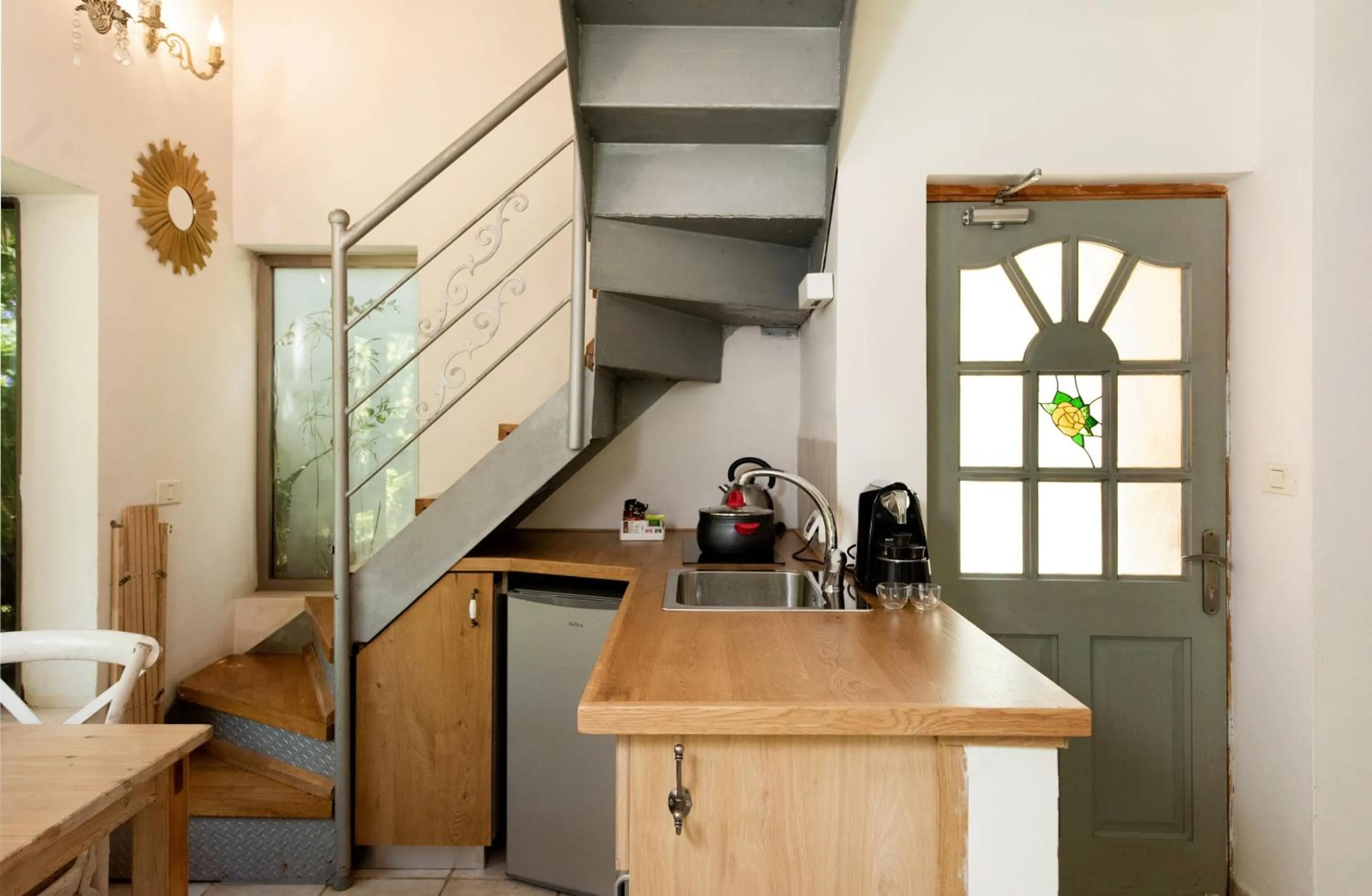 Kitchen or kitchenette in Vitrage Holiday Village and Spa