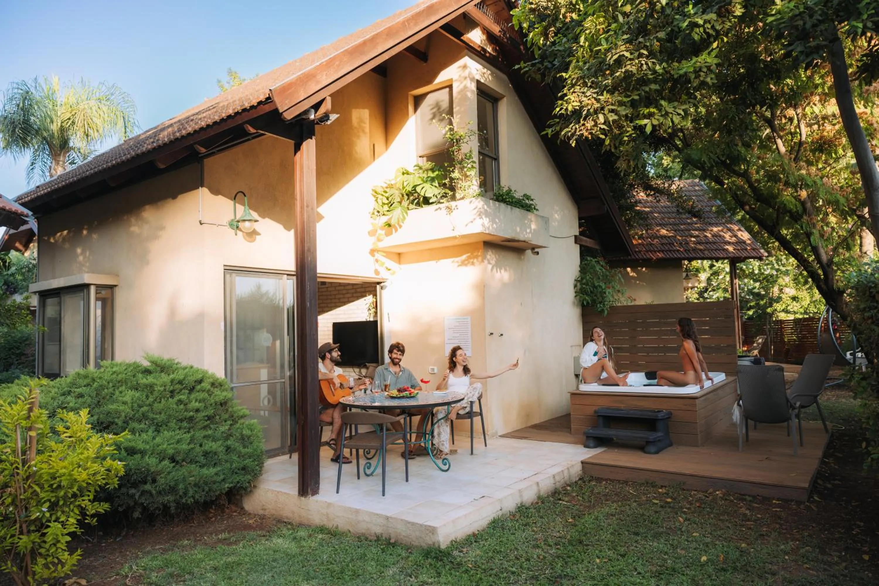 Inner courtyard view in Vitrage Holiday Village and Spa