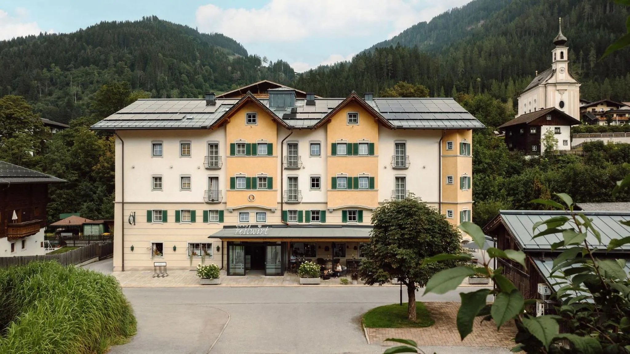 Property building in Resl Resort