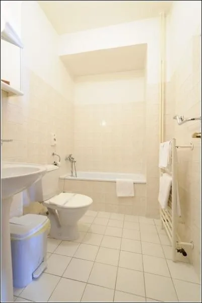 Toilet in Valdštejn