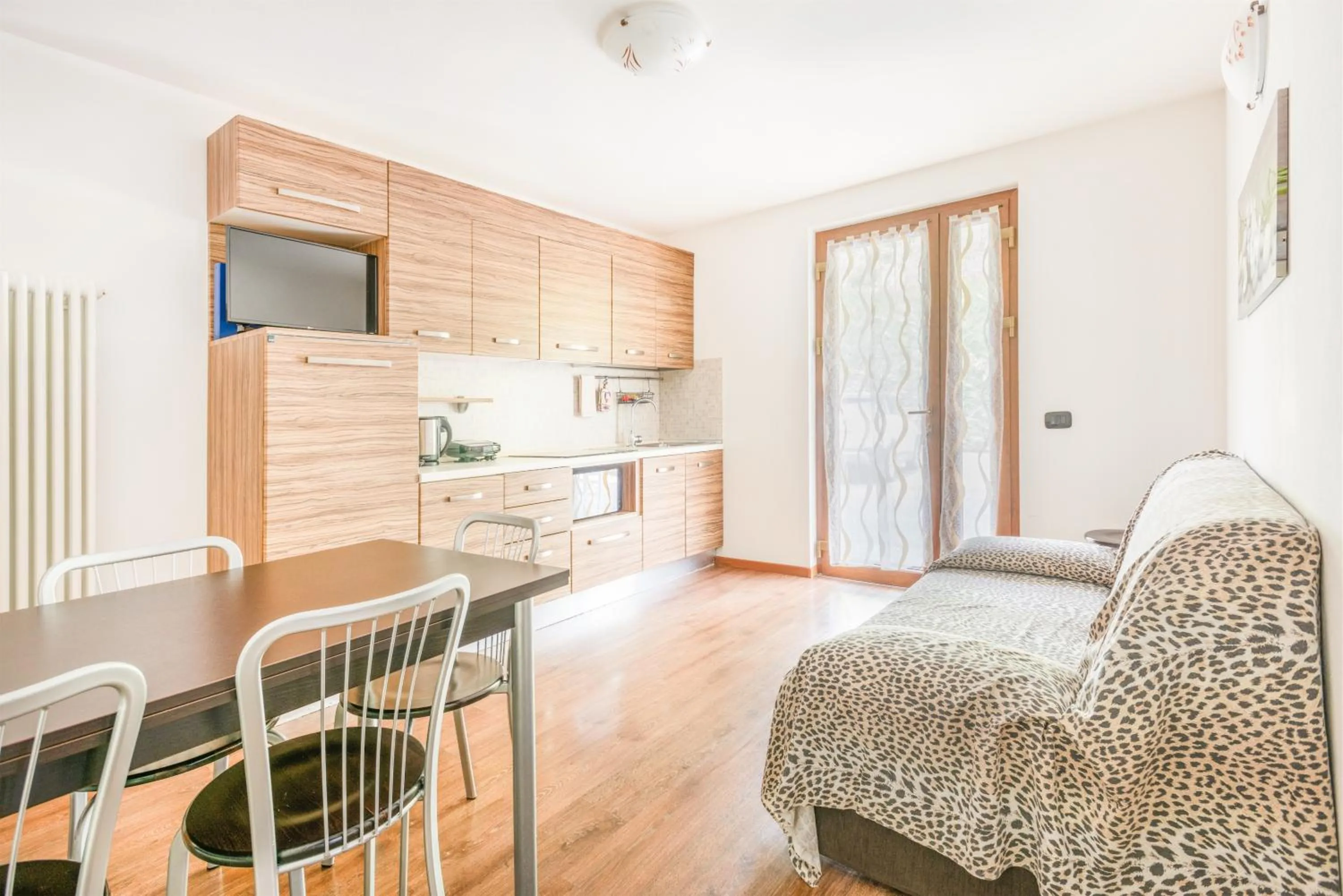 Kitchen or kitchenette in CROSINA HOLIDAY - Residence Toli