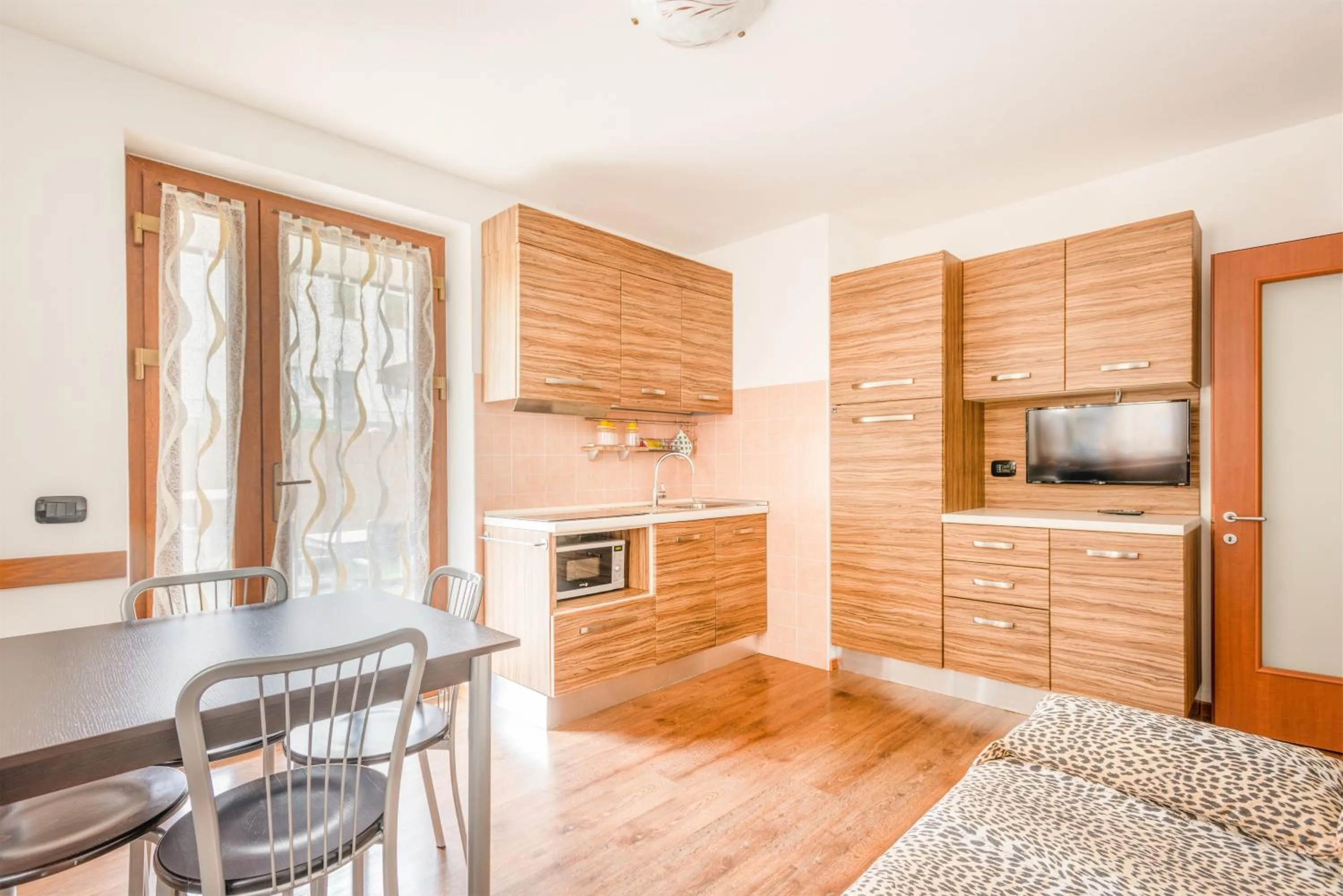 Kitchen or kitchenette in CROSINA HOLIDAY - Residence Toli