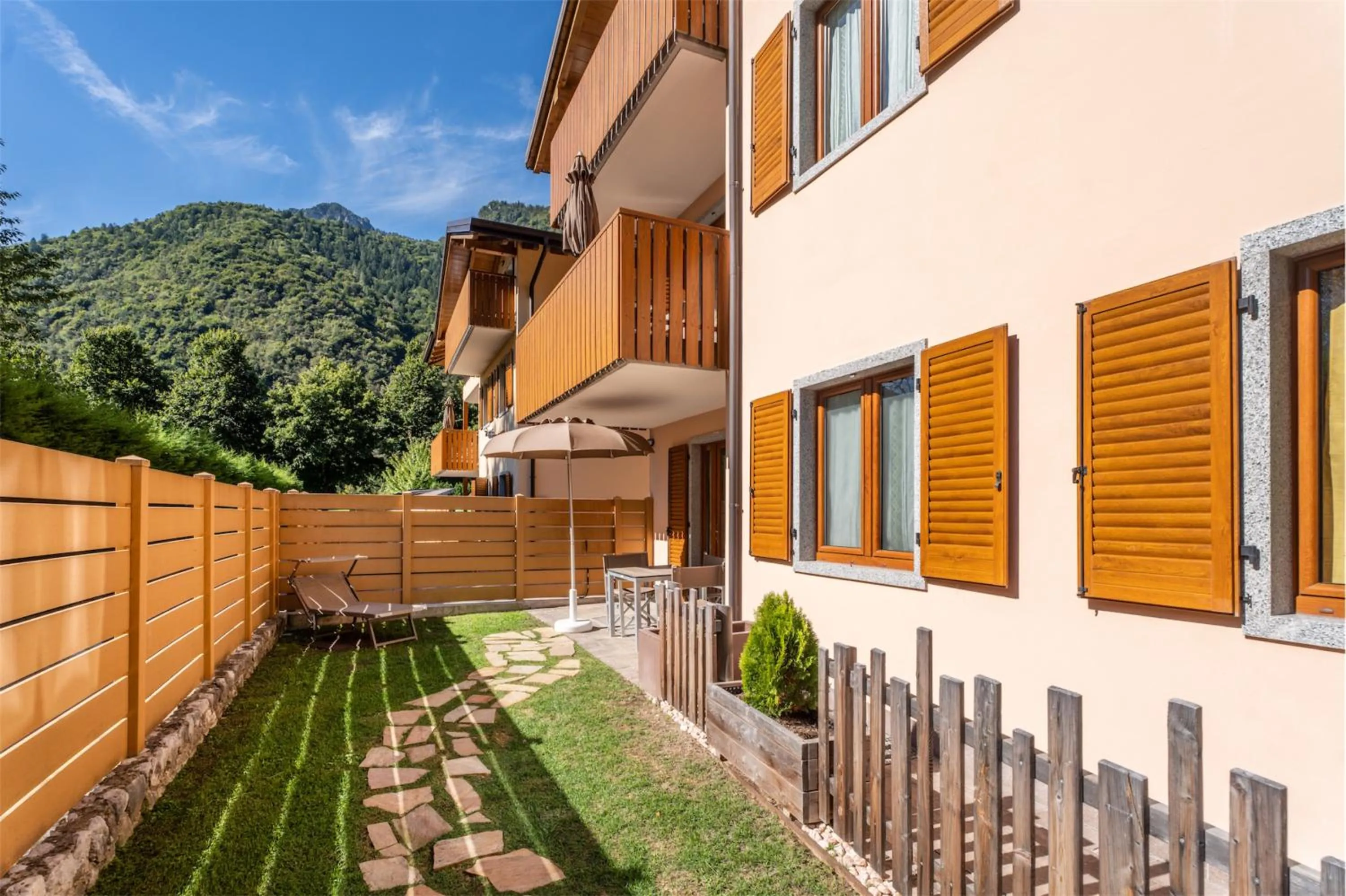 Garden in CROSINA HOLIDAY - Residence Toli