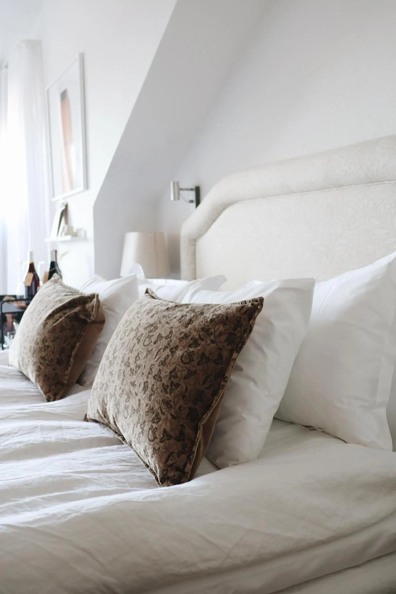 Photo of the whole room, Bed in Kalk Hotel