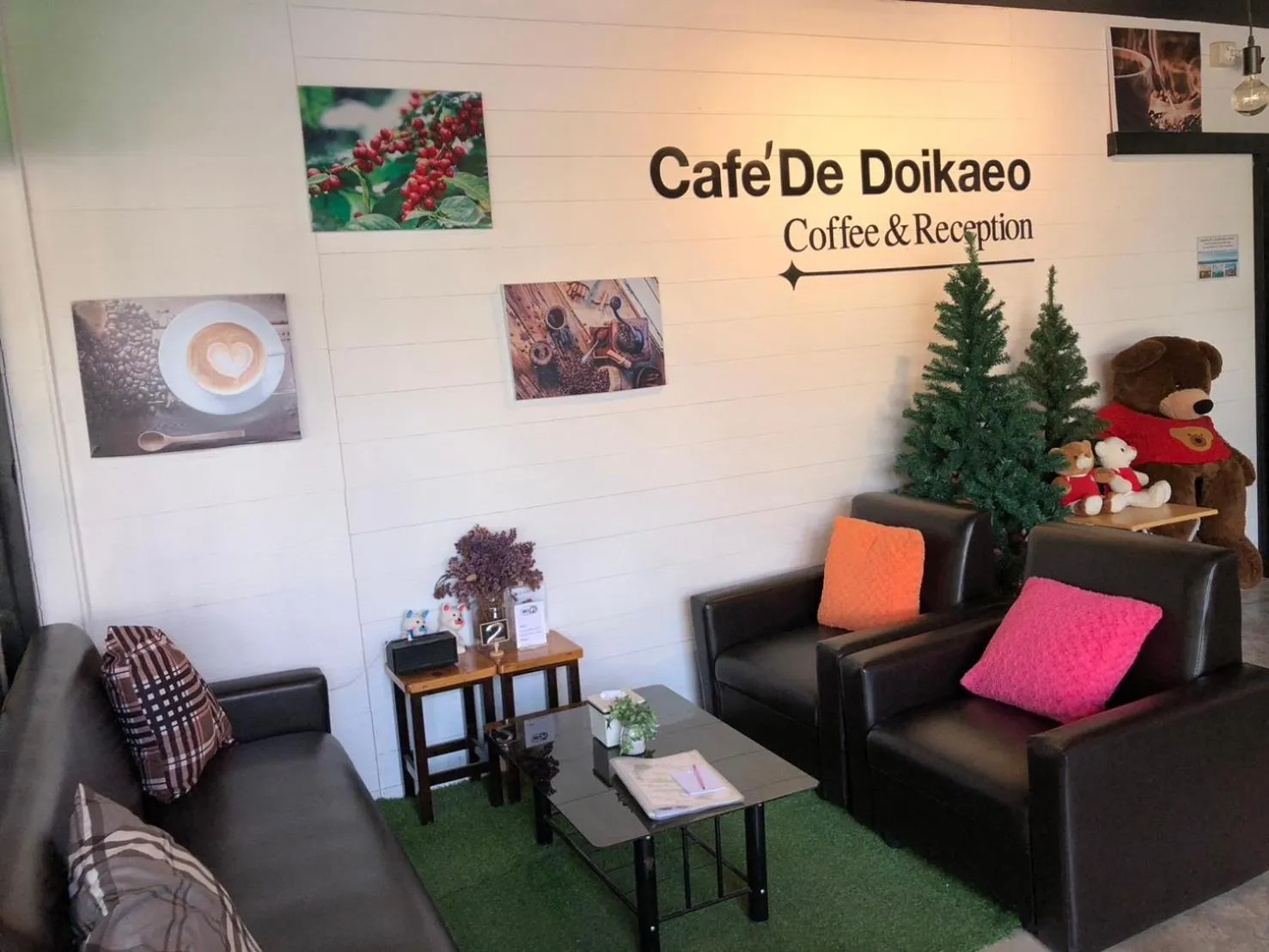 Restaurant/places to eat in โรงแรมแสนดีเพลส เมาเท่นวิว จอมทอง