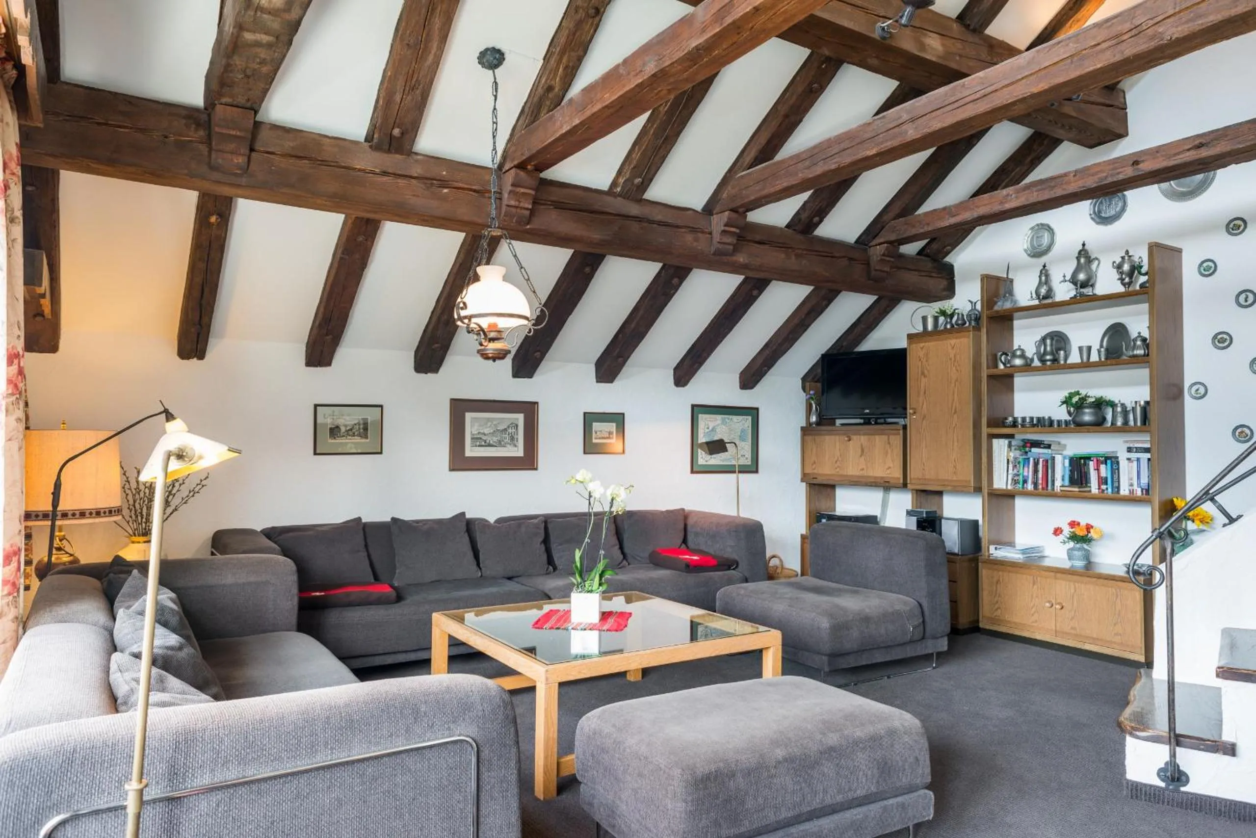 LAAX Homes - Val Signina 8-18