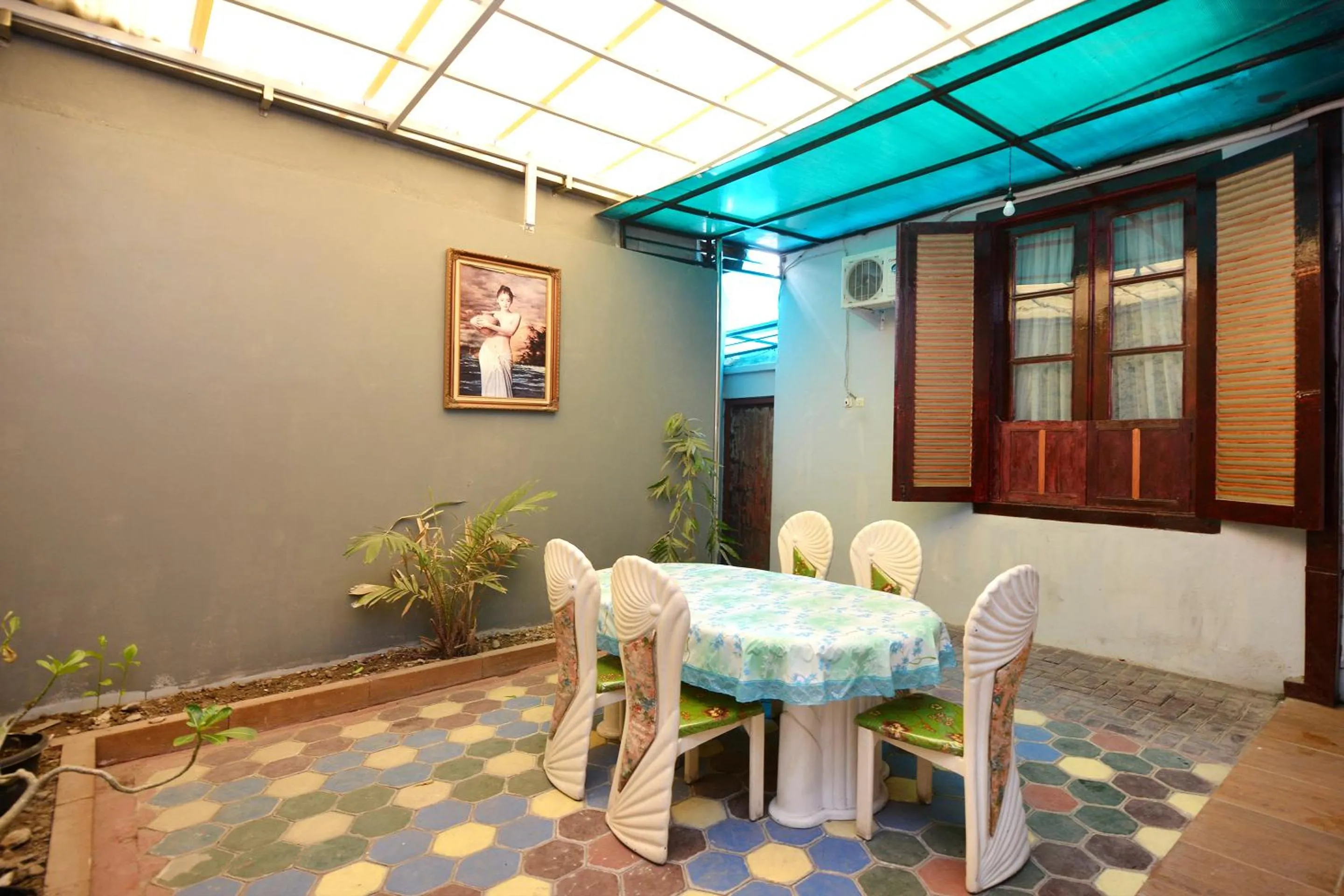 Asian breakfast in RedDoorz At Golden Inn Tugu Yogyakarta