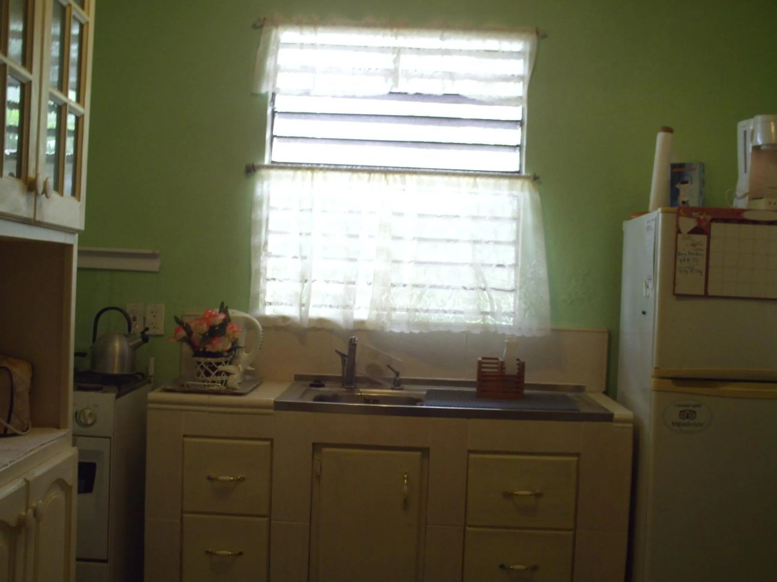 Kitchen or kitchenette in LeMarida Suites