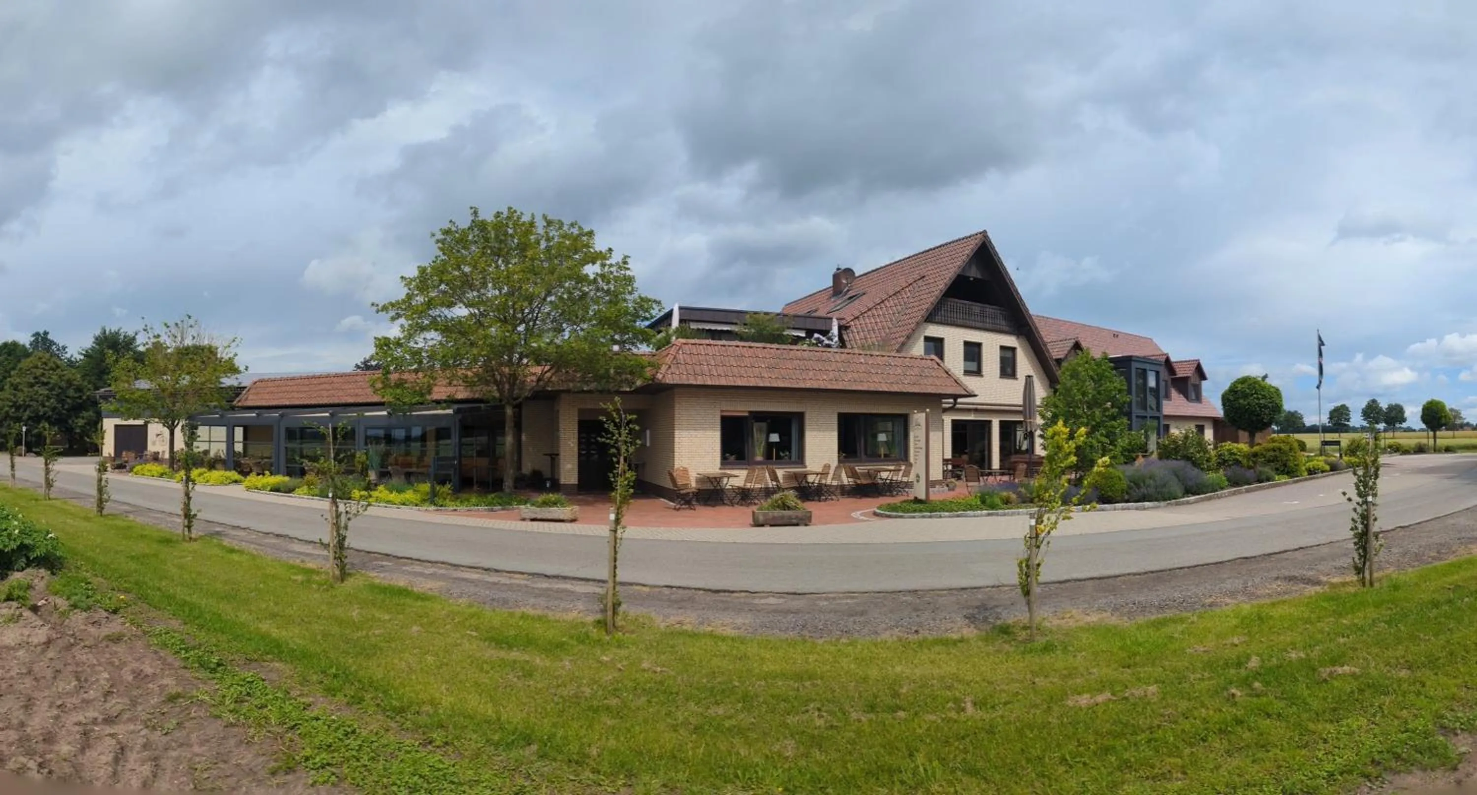 Property building in PaGa - Parkgaststaette