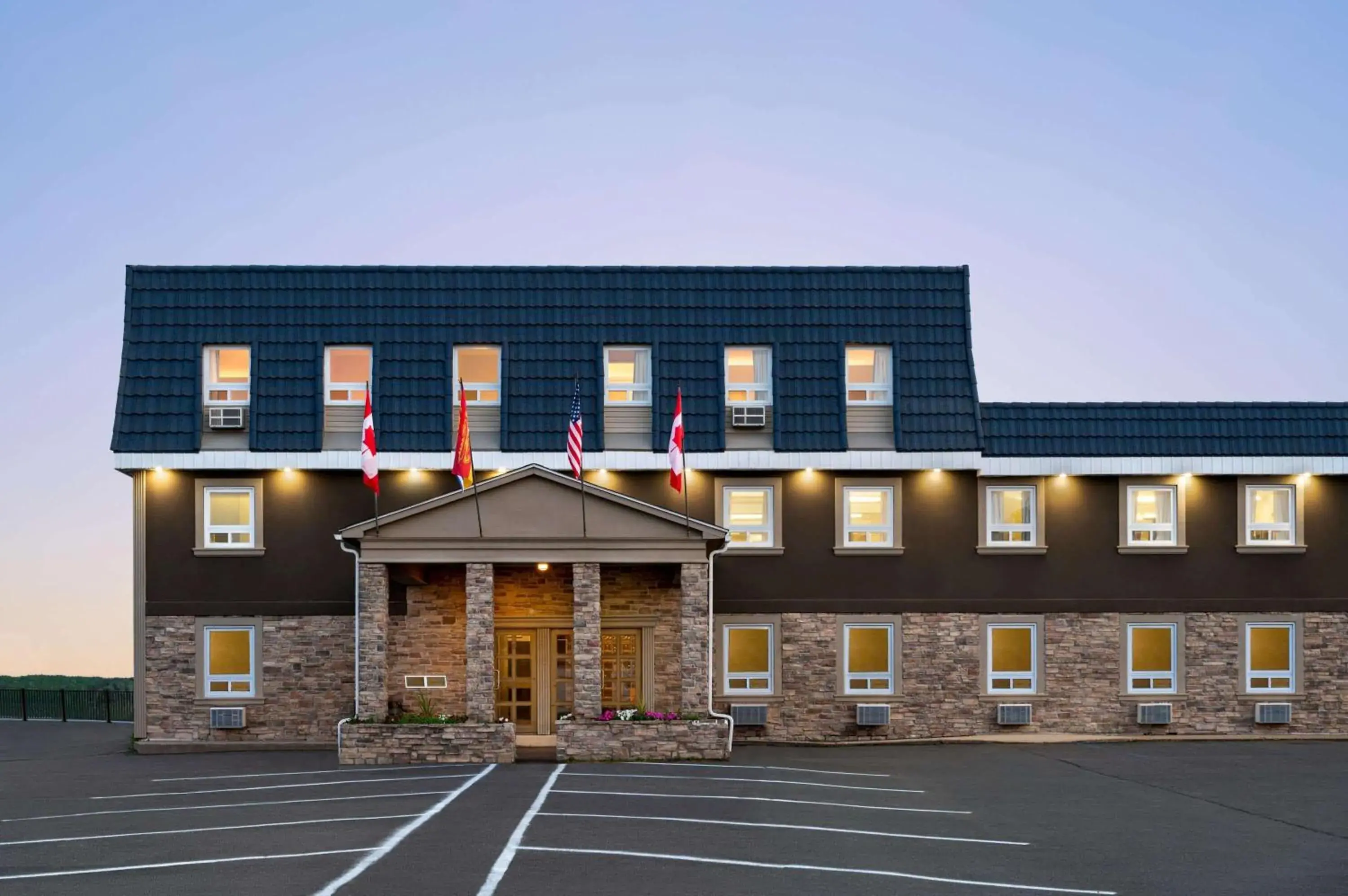 Property building in Days Inn by Wyndham Fredericton Property building in Days Inn by Wyndham Fredericton