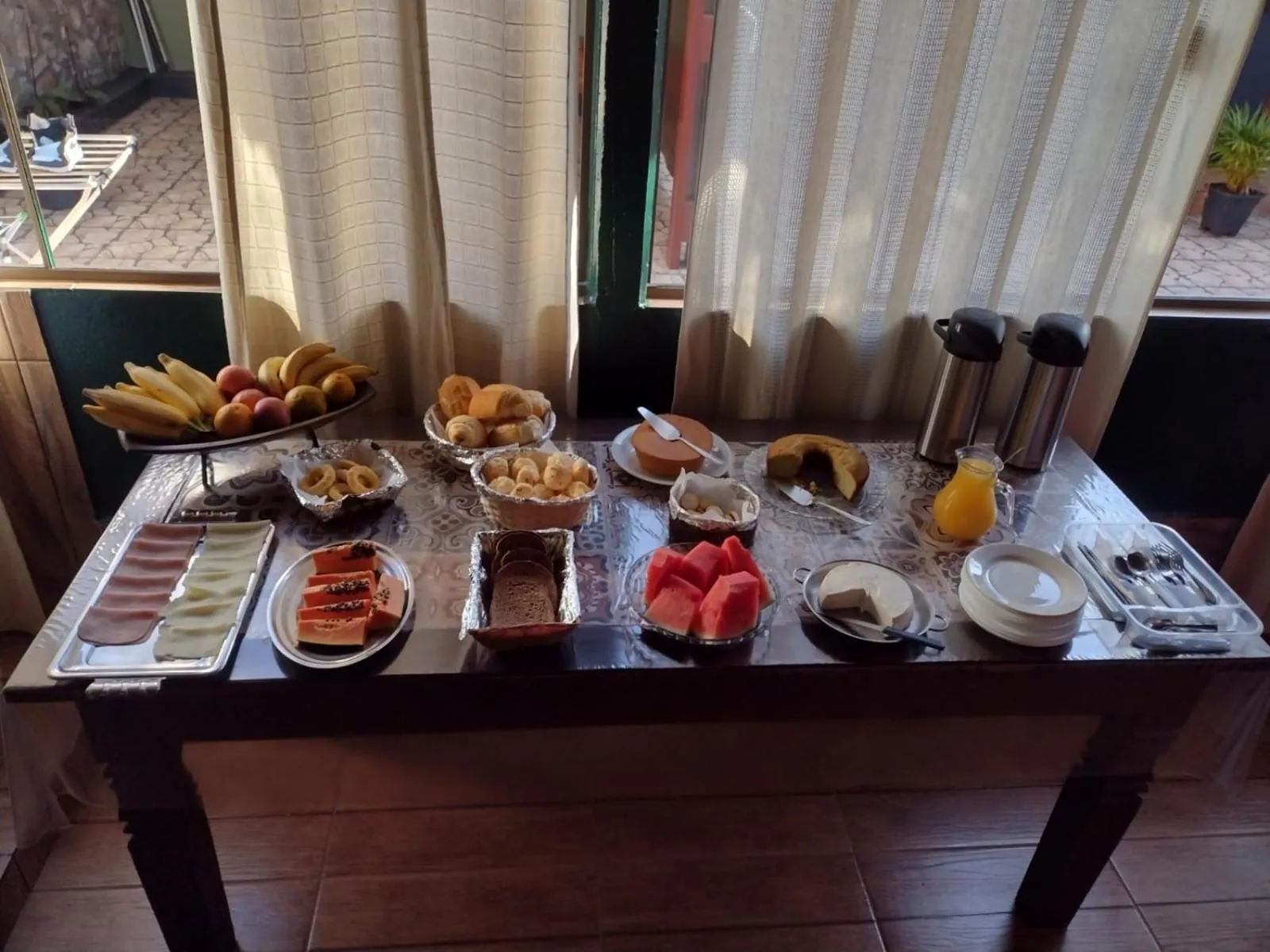 Breakfast in Hospedaria de Heliana