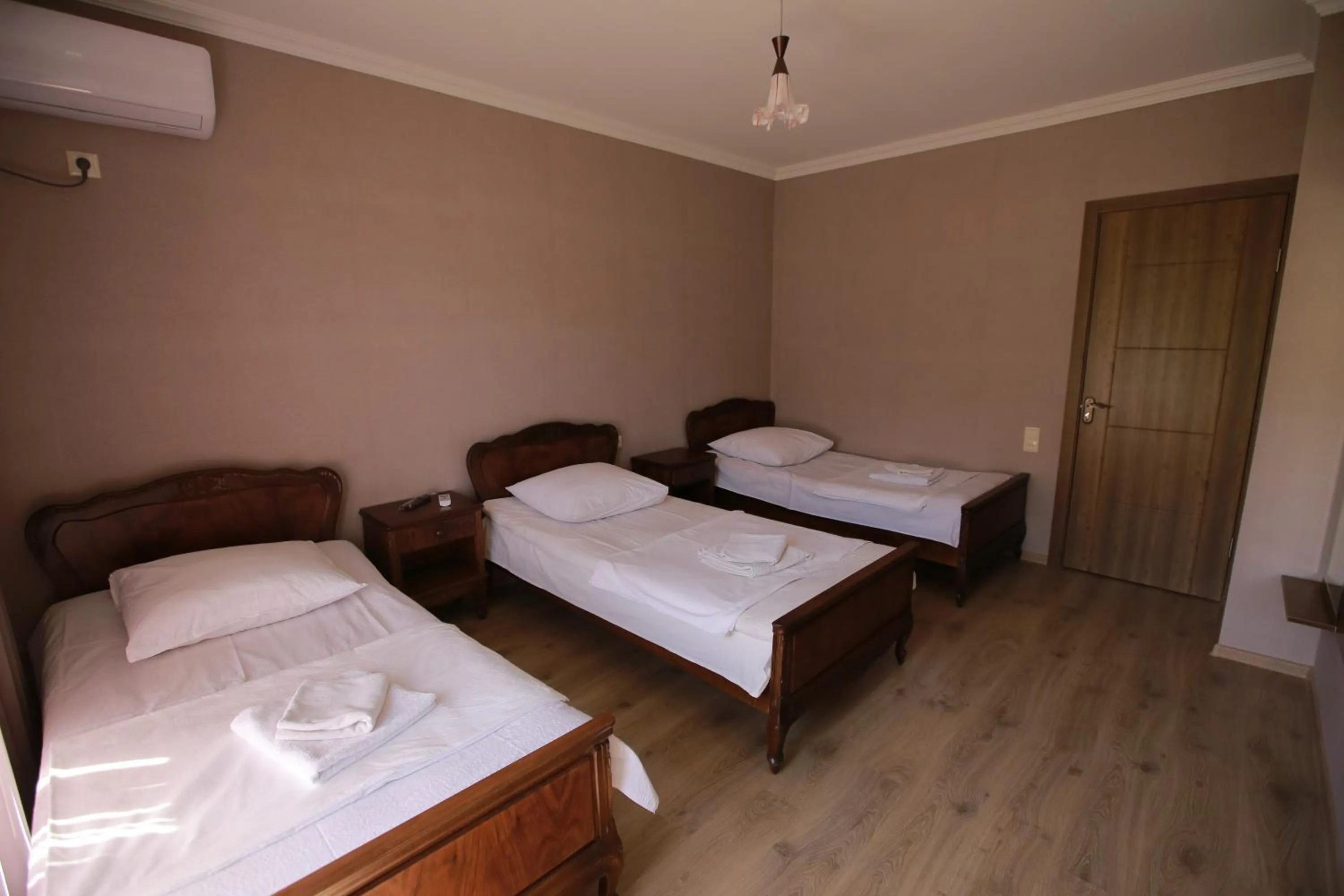 Bed in Guesthouse Hill Side