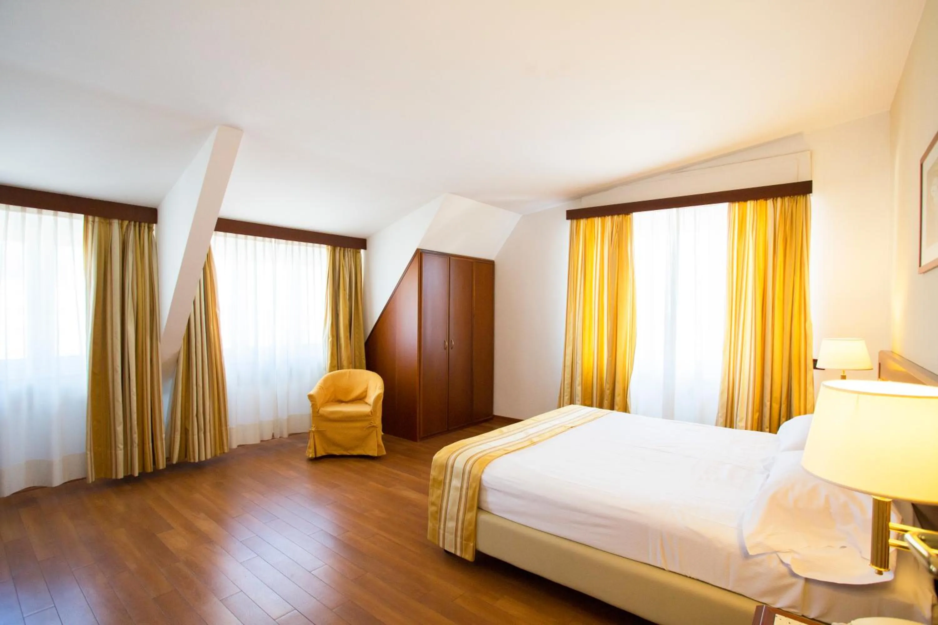 Photo of the whole room, Bed in Hotel Europa