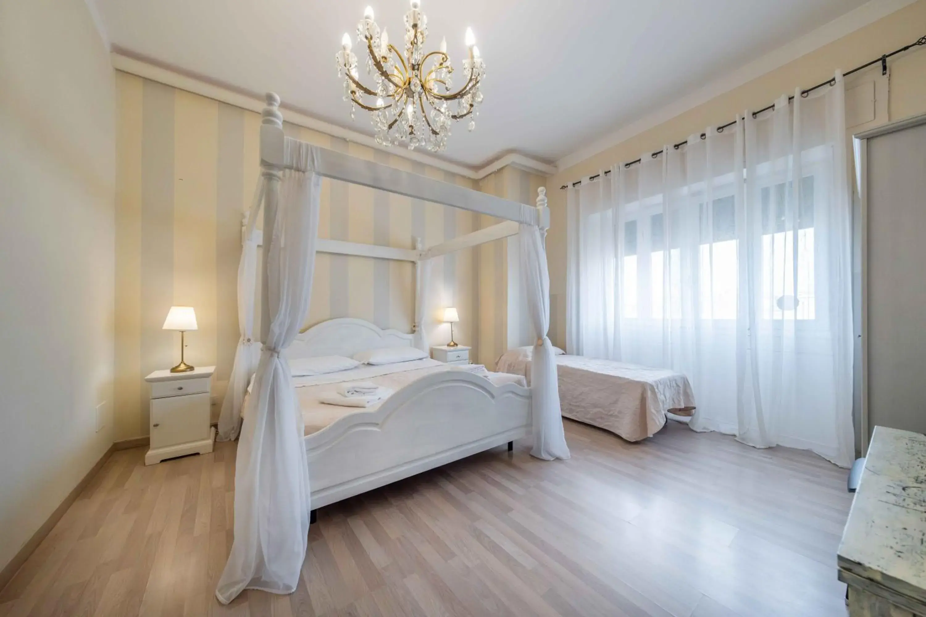 Double Room with Extra Bed in Al Filarmonico Double Room with Extra Bed in Al Filarmonico