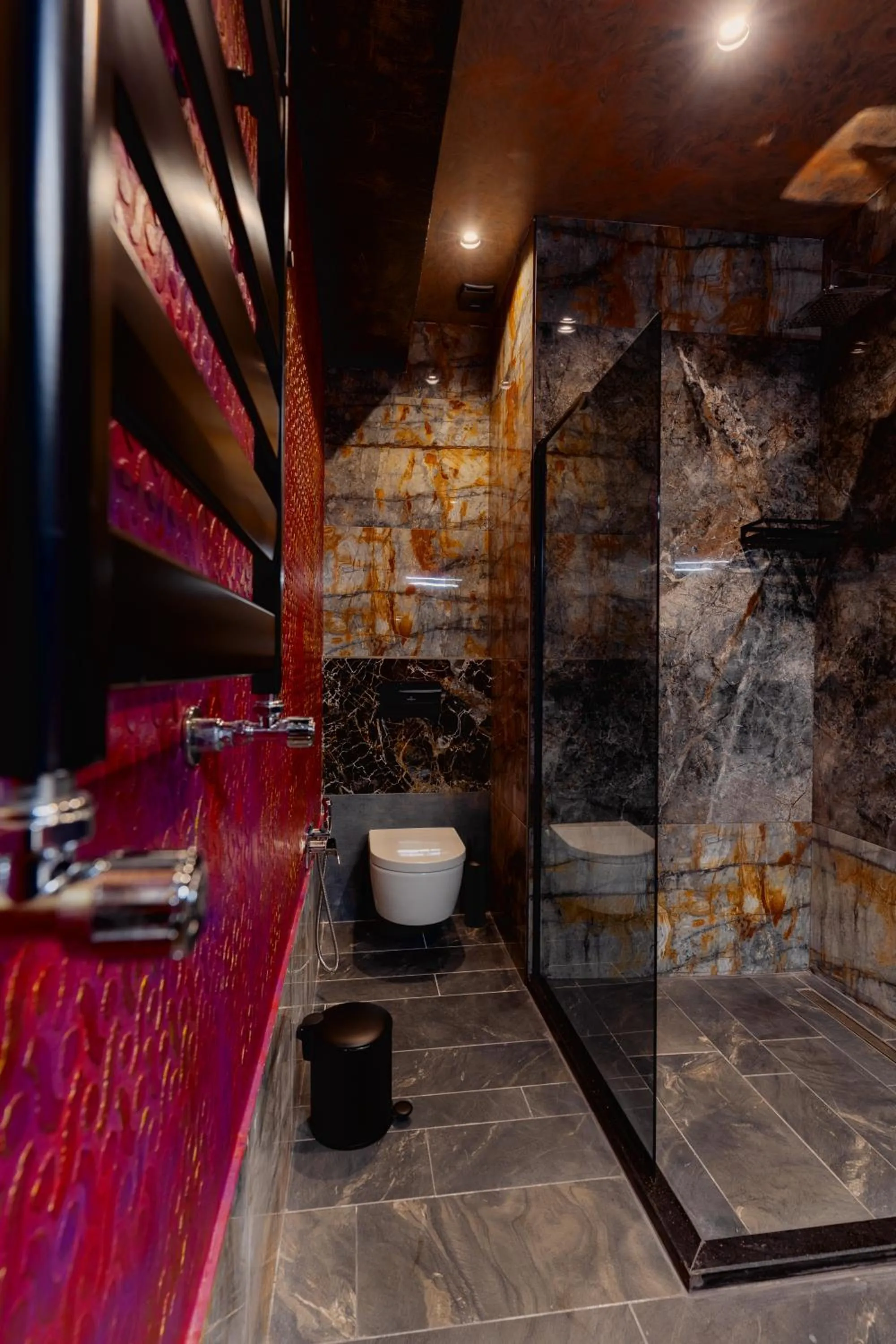 Shower in Tapis Rouge Design Boutique Hotel