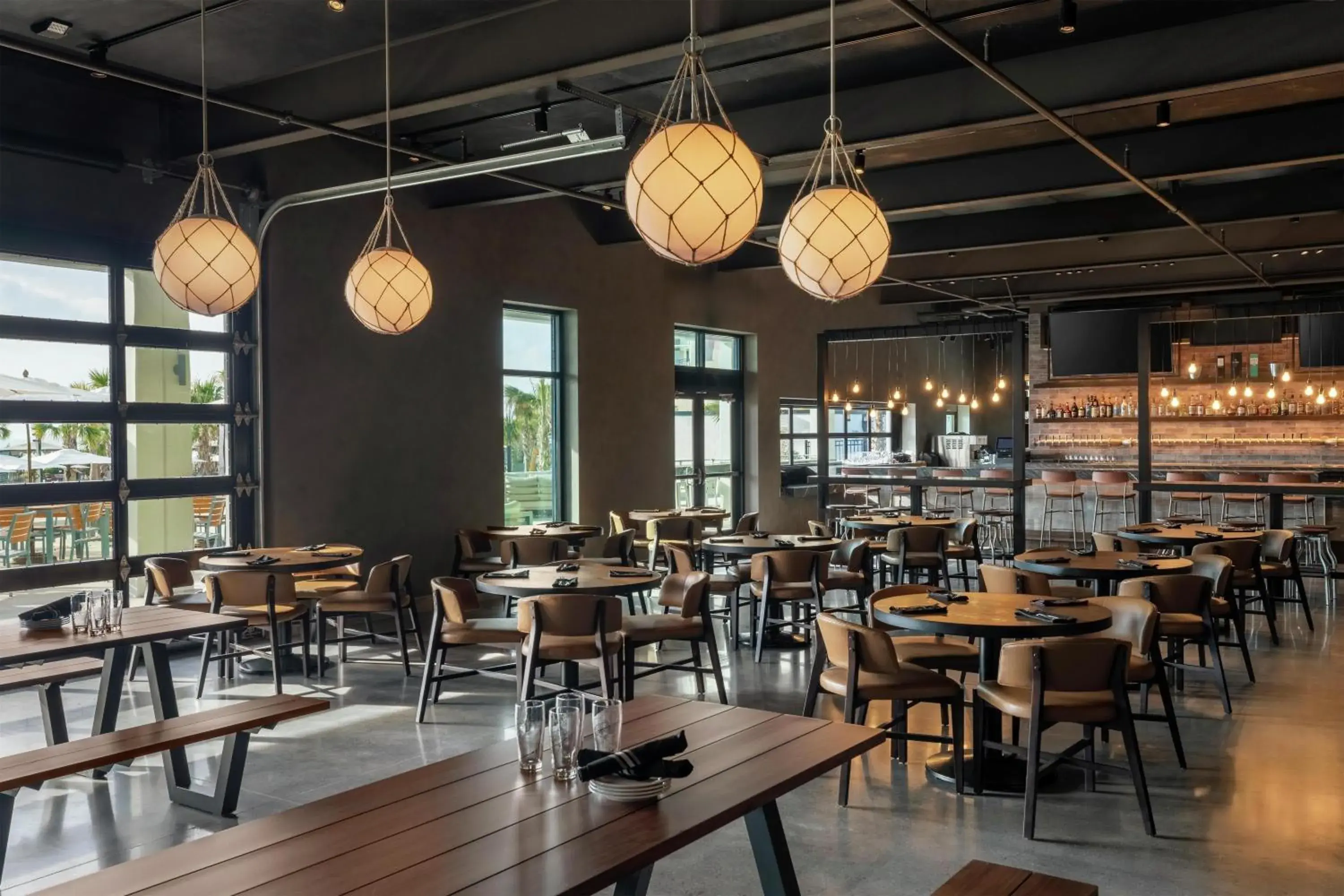 Lounge or bar in Kingston Plantation Condos Lounge or bar in Kingston Plantation Condos