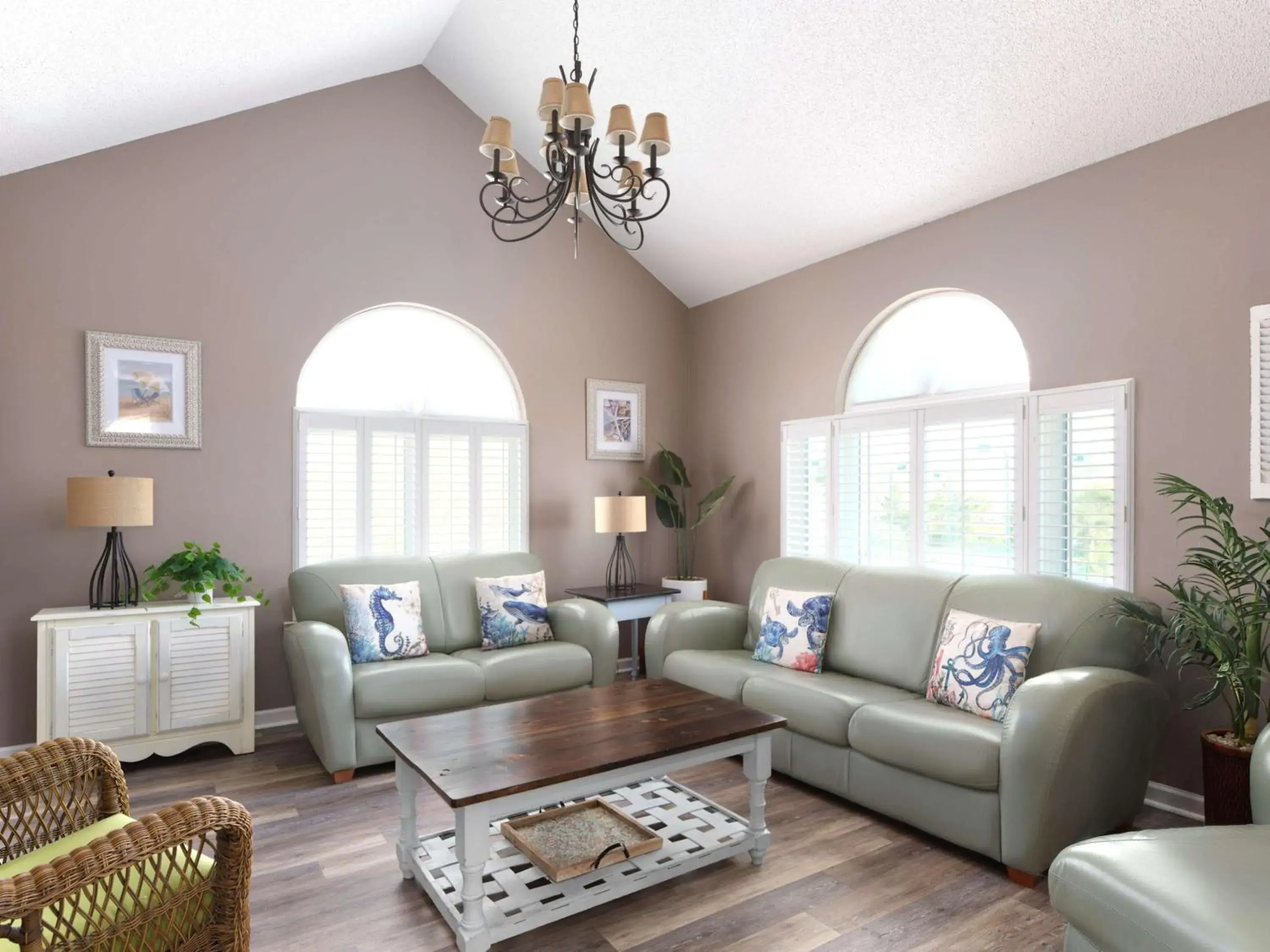 Living room in Kingston Plantation Condos Living room in Kingston Plantation Condos