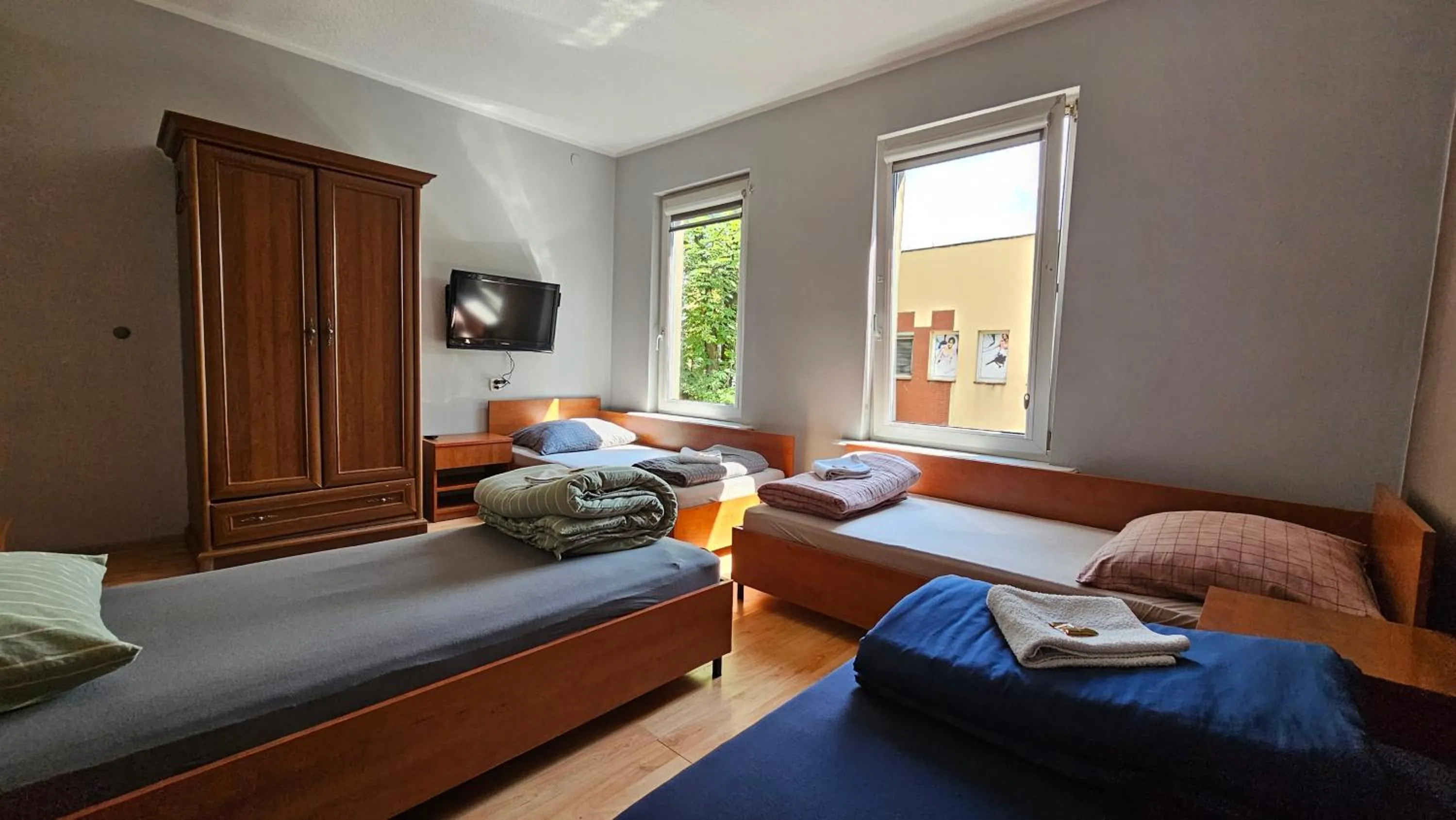 Triple Room with Shared Bathroom - single occupancy in Apartamenty Piekary