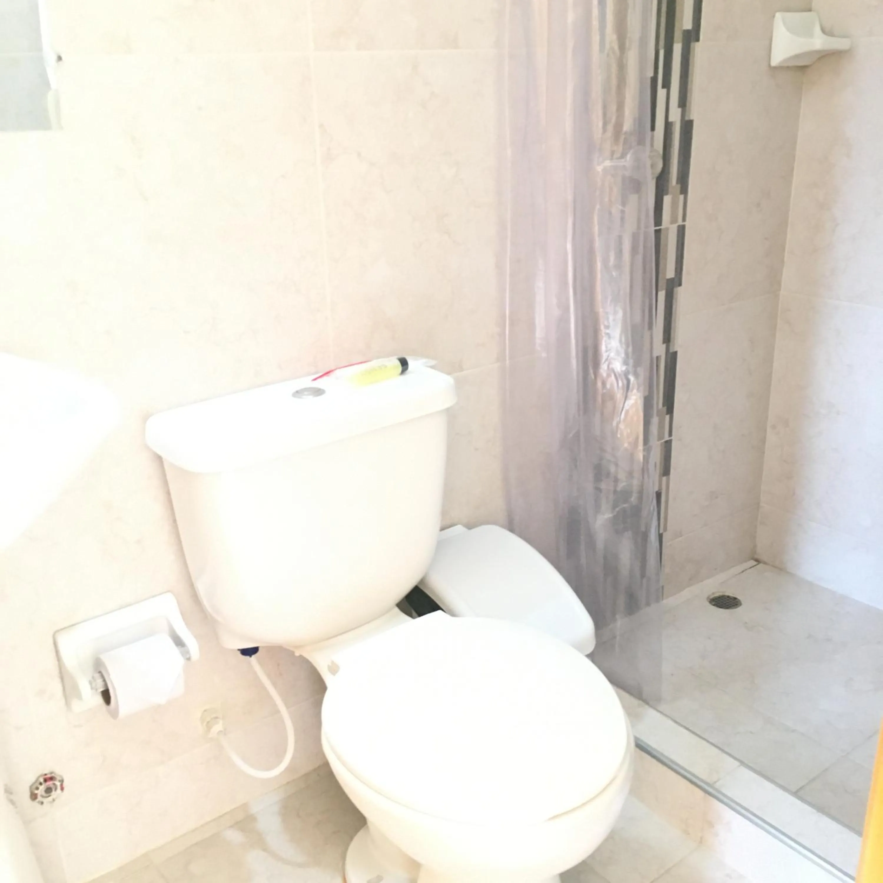 Bathroom in Hotel Ocean Taganga Internacional