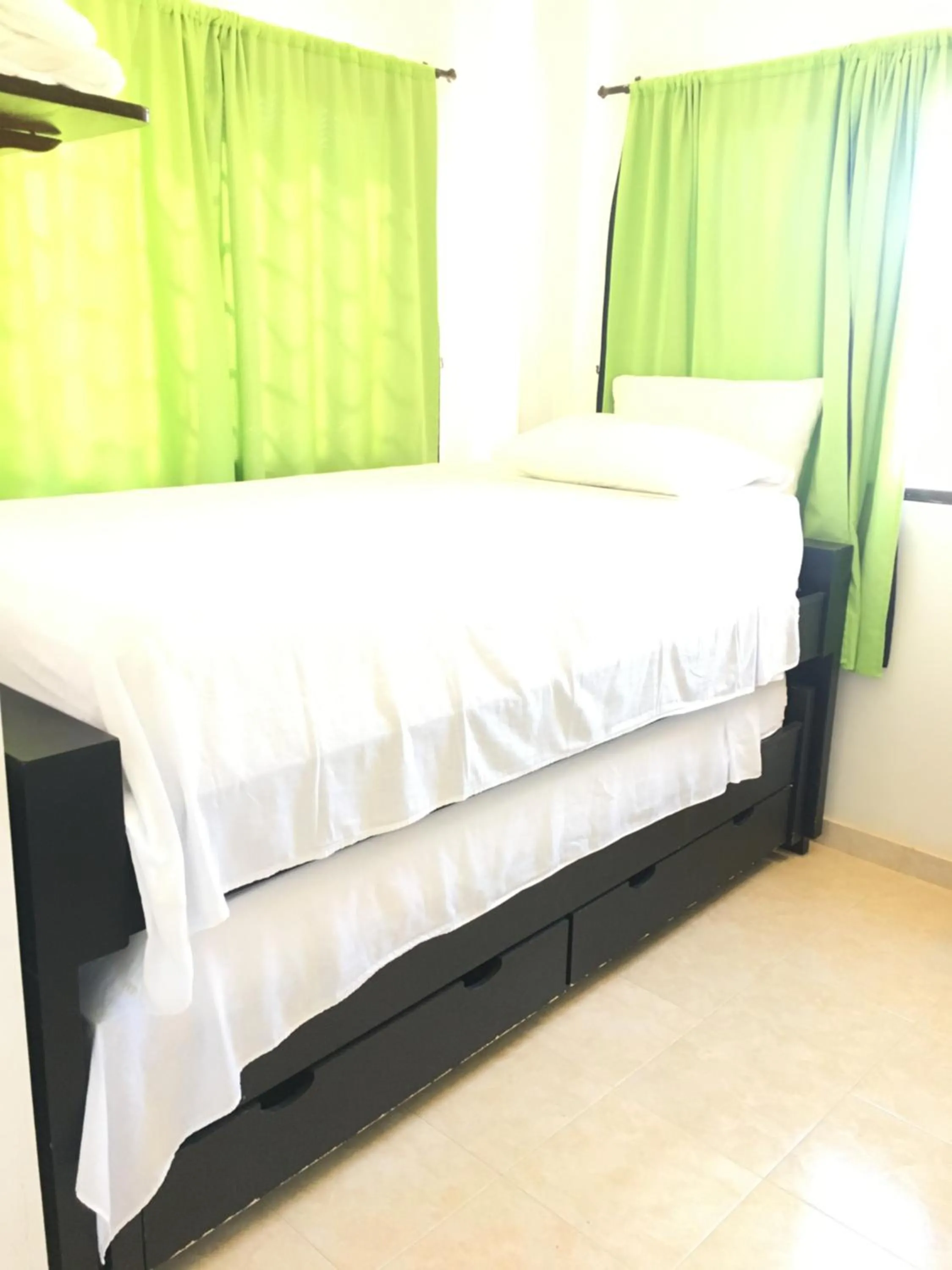 Bed in Hotel Ocean Taganga Internacional