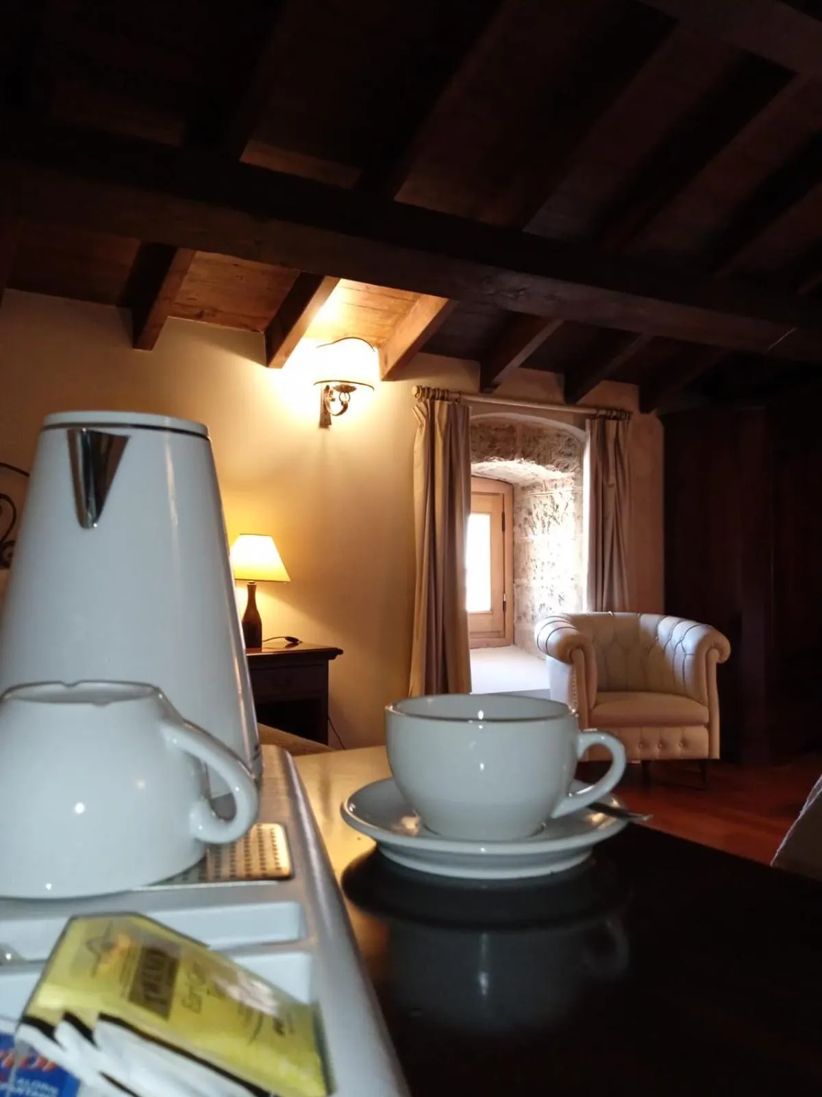 Drinks, Bed in Castello Castriota Scanderbeg