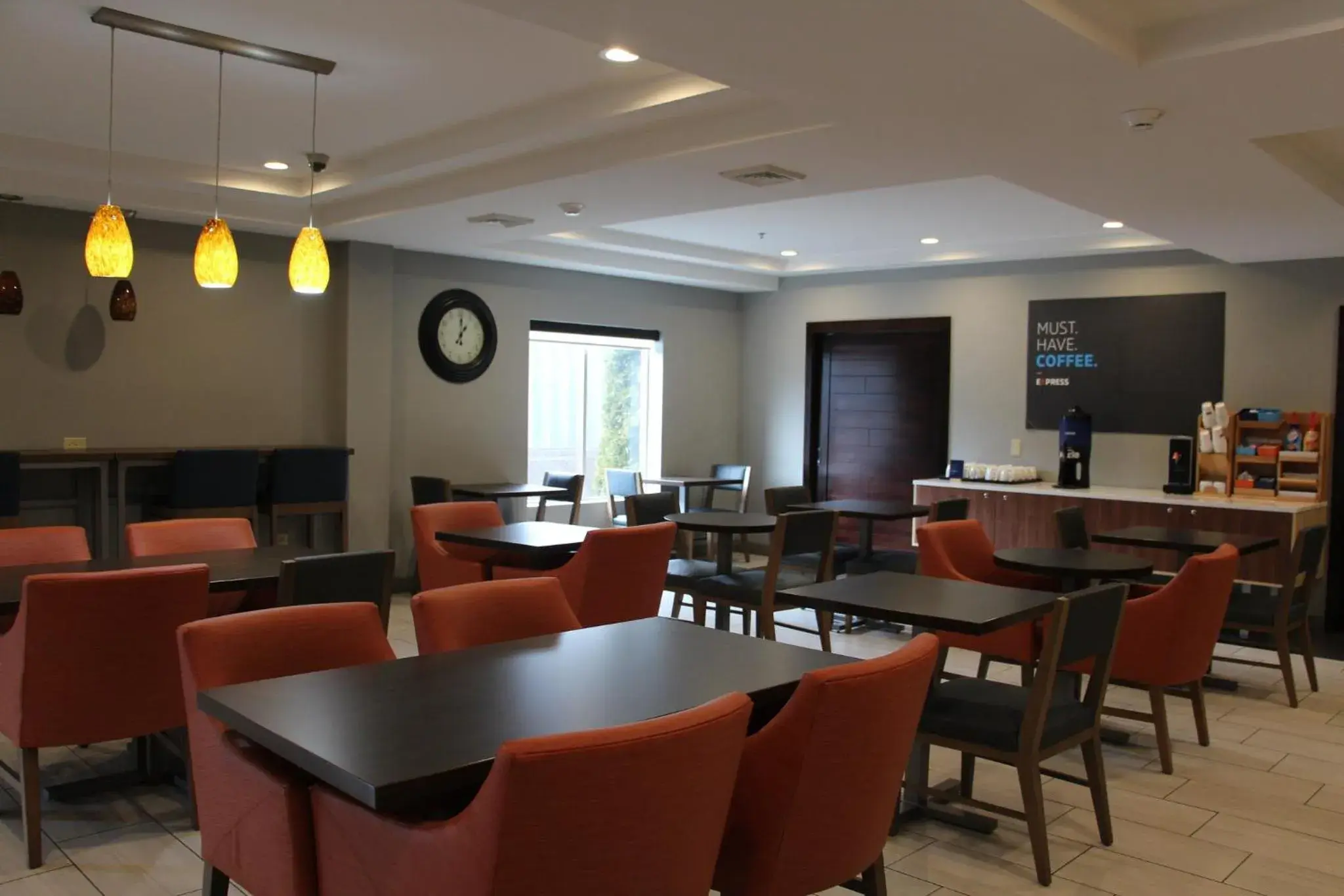 Restaurant/places to eat in Holiday Inn Express & Suites Wytheville by IHG Restaurant/places to eat in Holiday Inn Express & Suites Wytheville by IHG