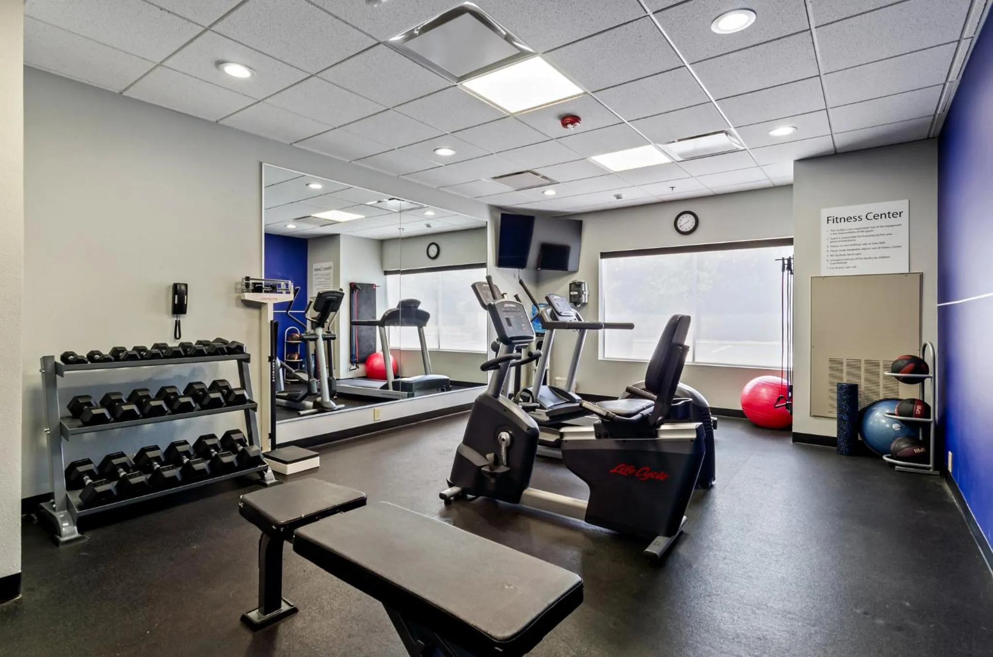 Fitness centre/facilities in Holiday Inn Express & Suites Wytheville by IHG