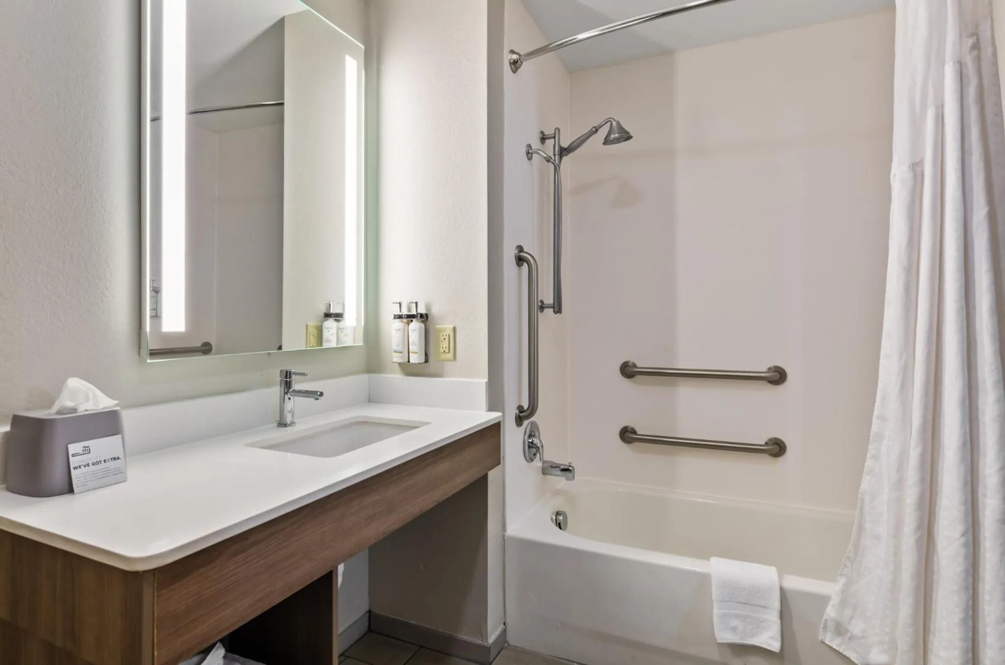 Photo of the whole room in Holiday Inn Express & Suites Wytheville by IHG