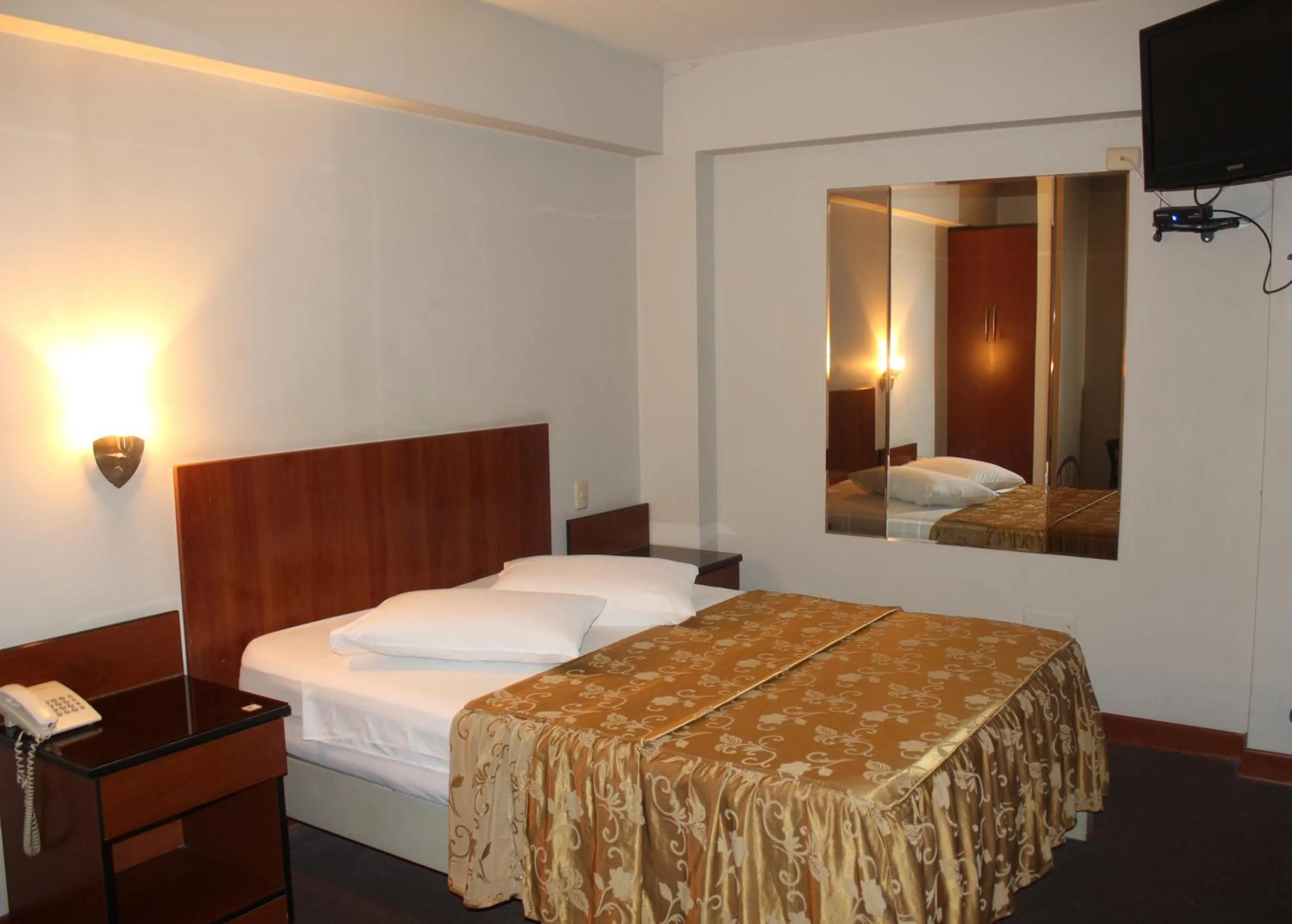 Standard Double Room in Hostal Bond