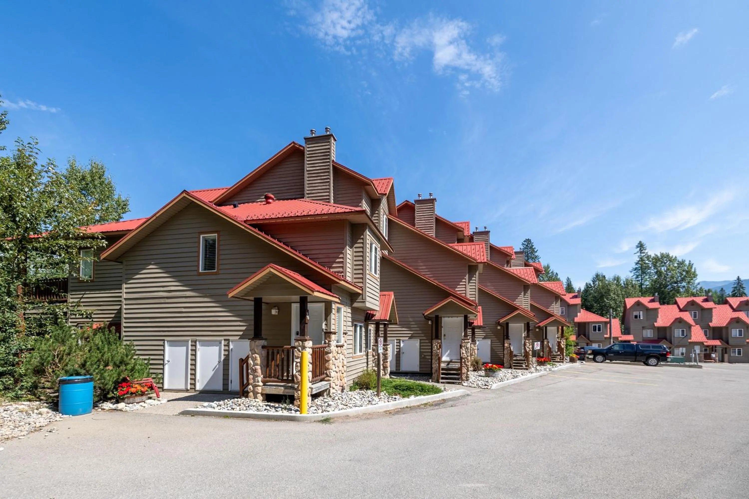 Stone Creek Chalets by Fernie Central Reservations