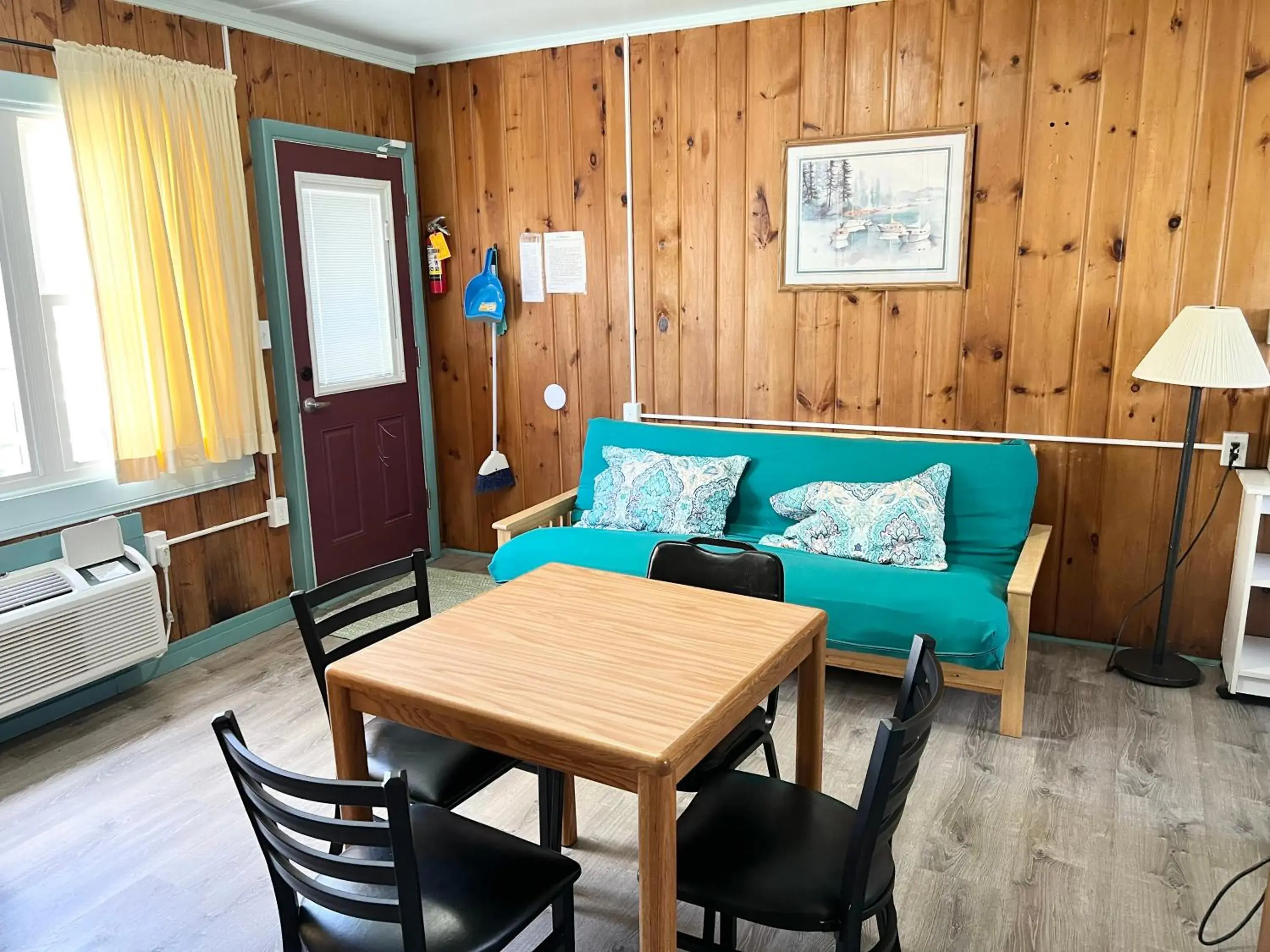 Two-Bedroom Cottage - Lakeside in Paradise Beach resort Two-Bedroom Cottage - Lakeside in Paradise Beach resort