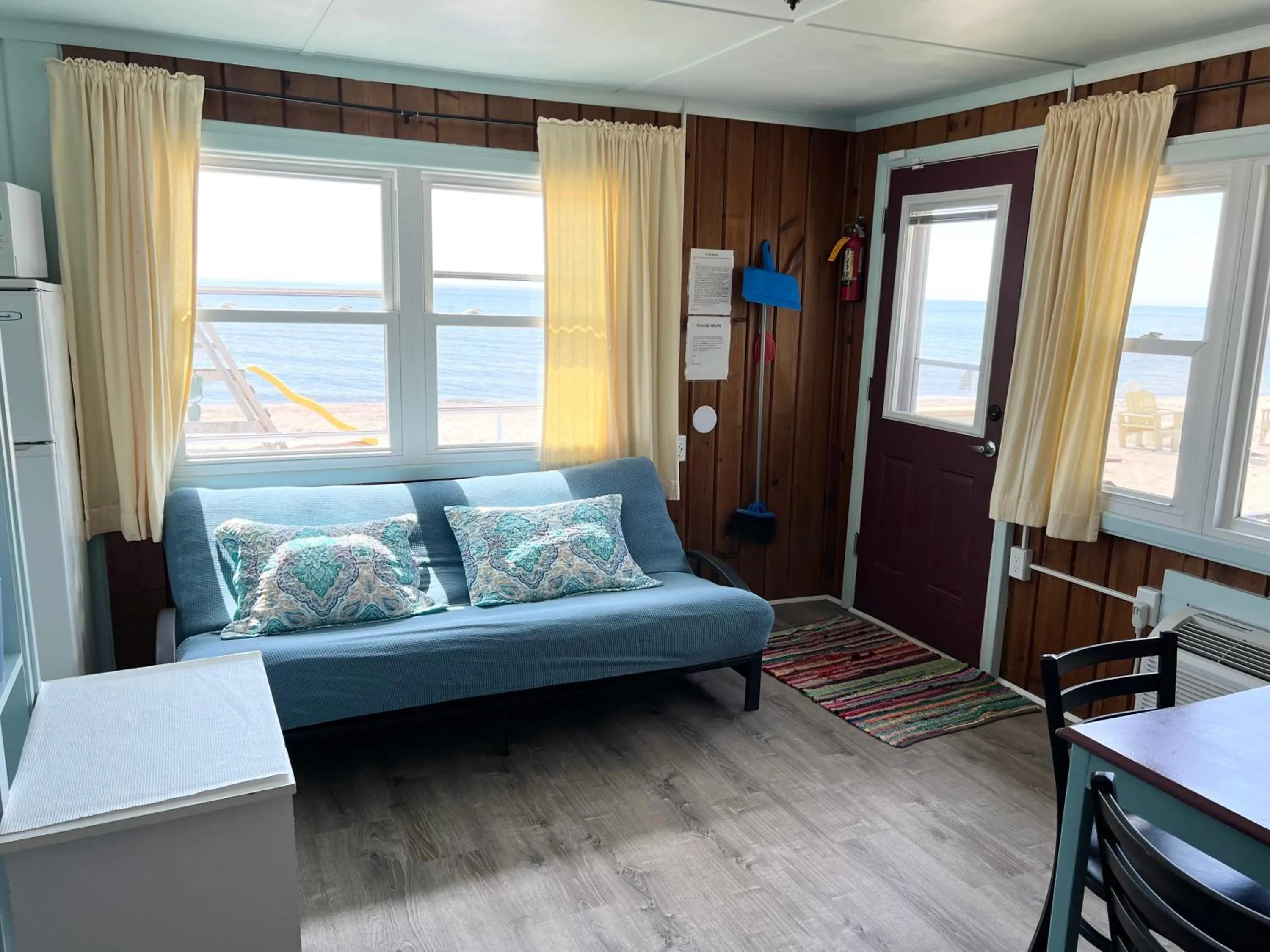 Bed in Paradise Beach resort