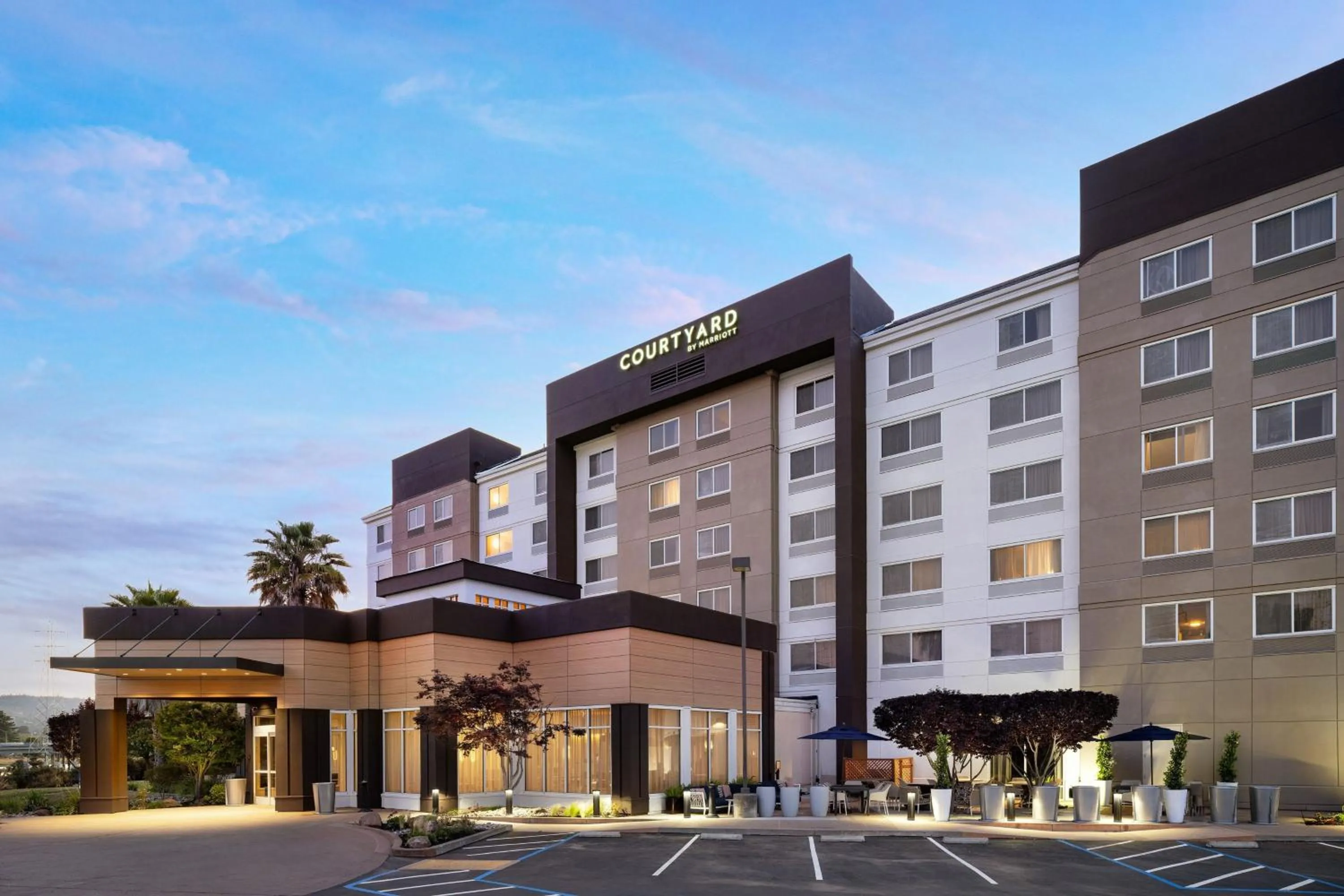 Property building in The Bayshore Hotel San Francisco Airport - Burlingame