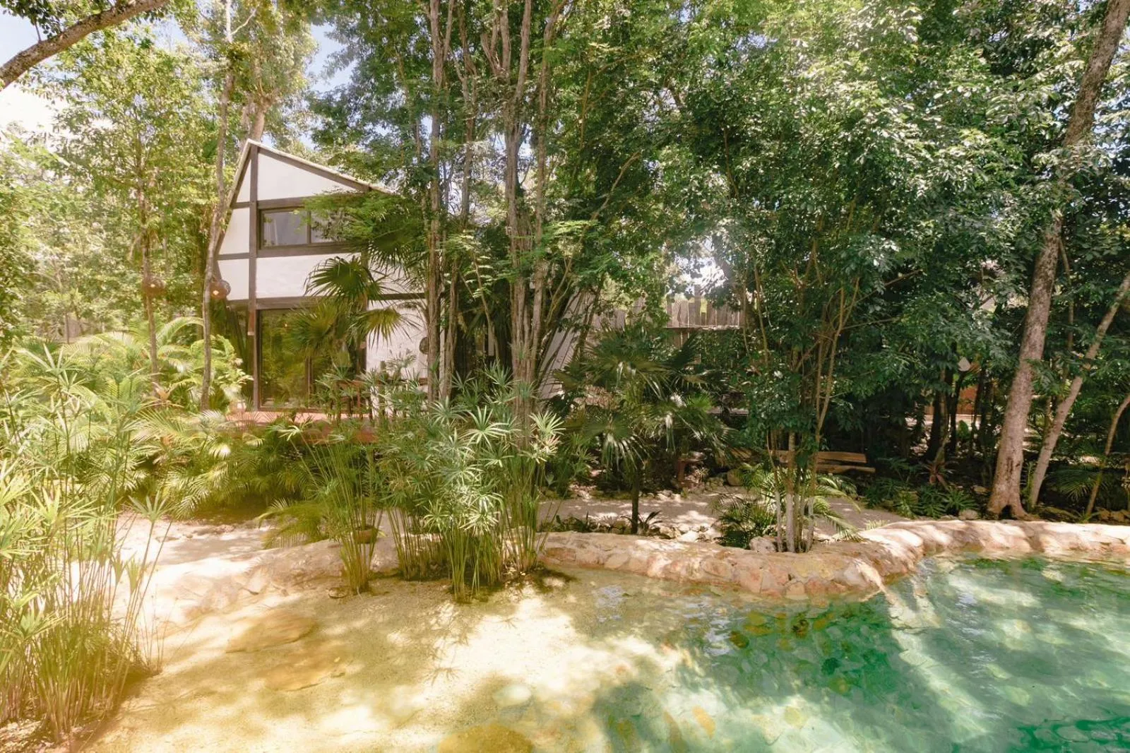 Nahouse Jungle Lodges