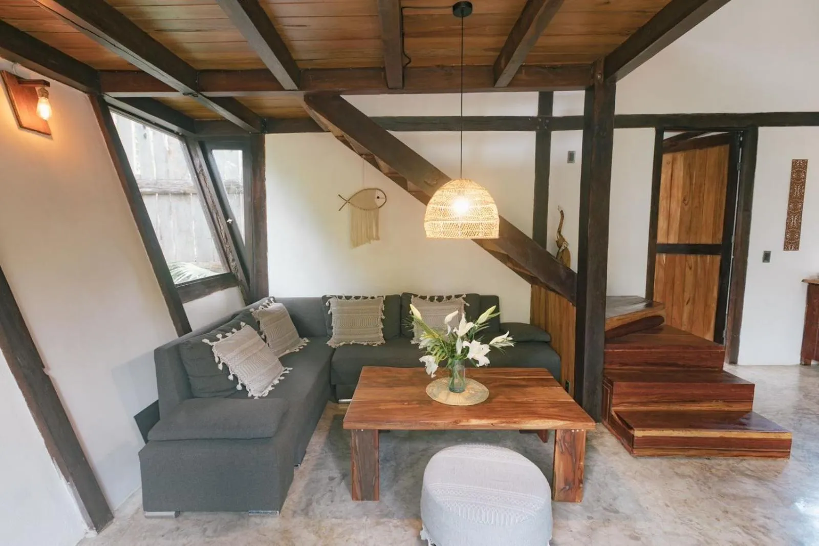 Nahouse Jungle Lodges