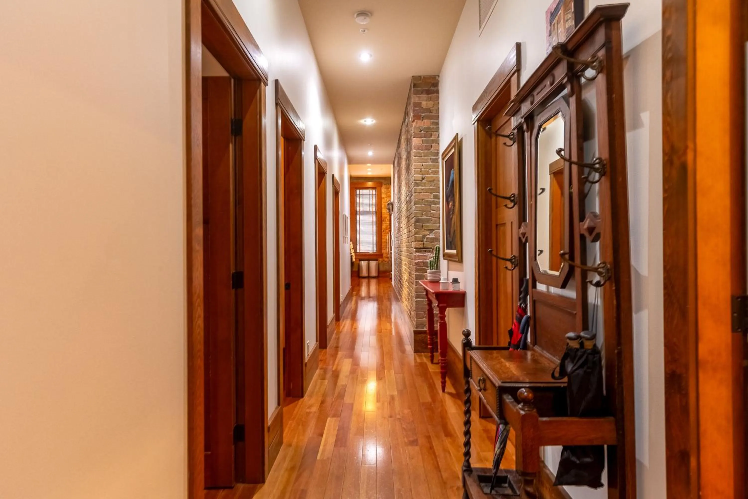 901 by Fernie Central Reservations